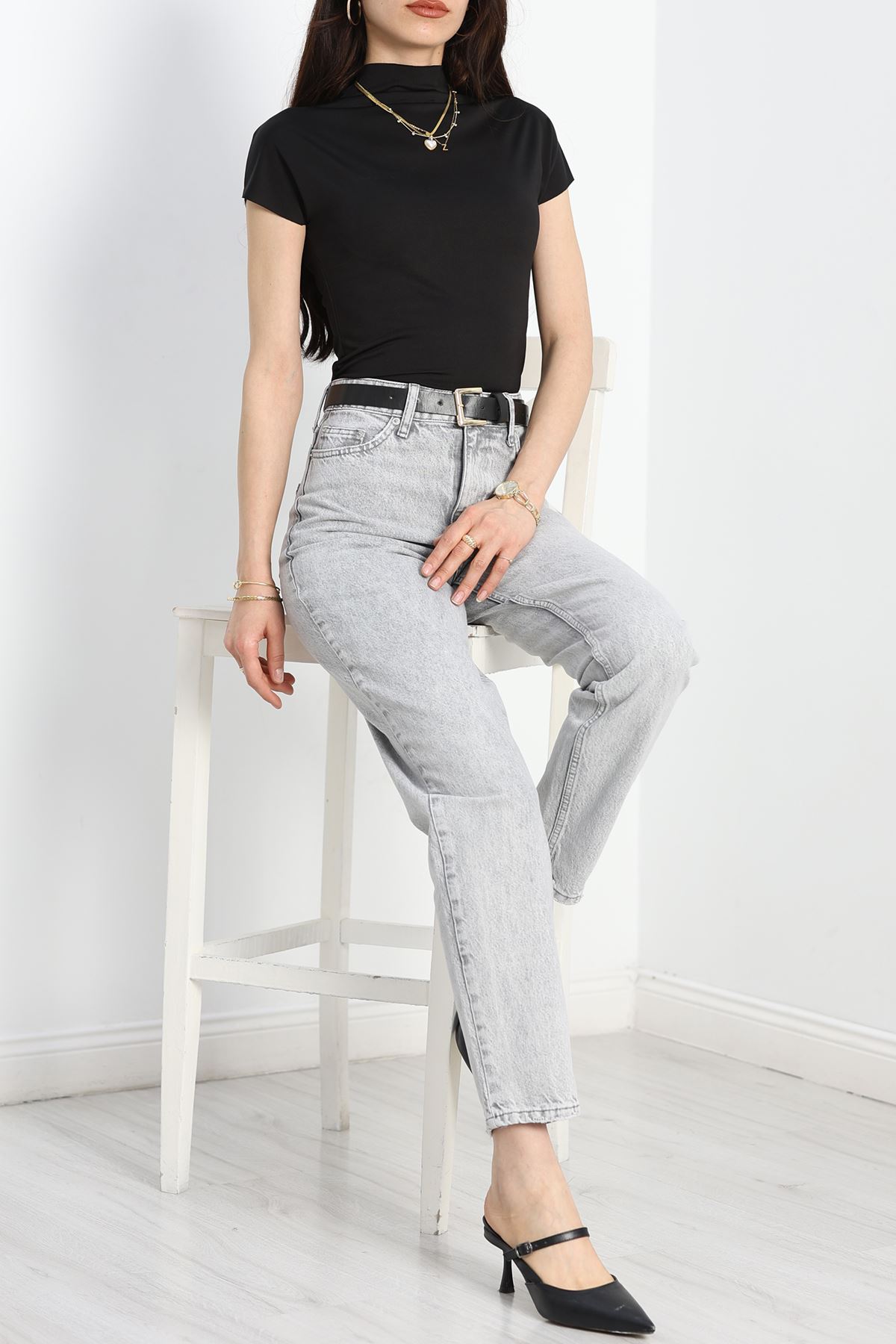 Dik Yaka Polyester Tişört Siyah - 22002.200.