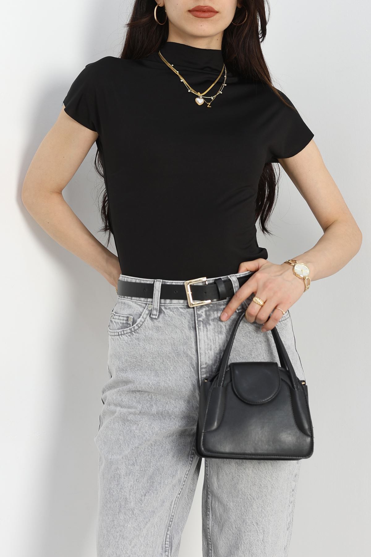 Dik Yaka Polyester Tişört Siyah - 22002.200.