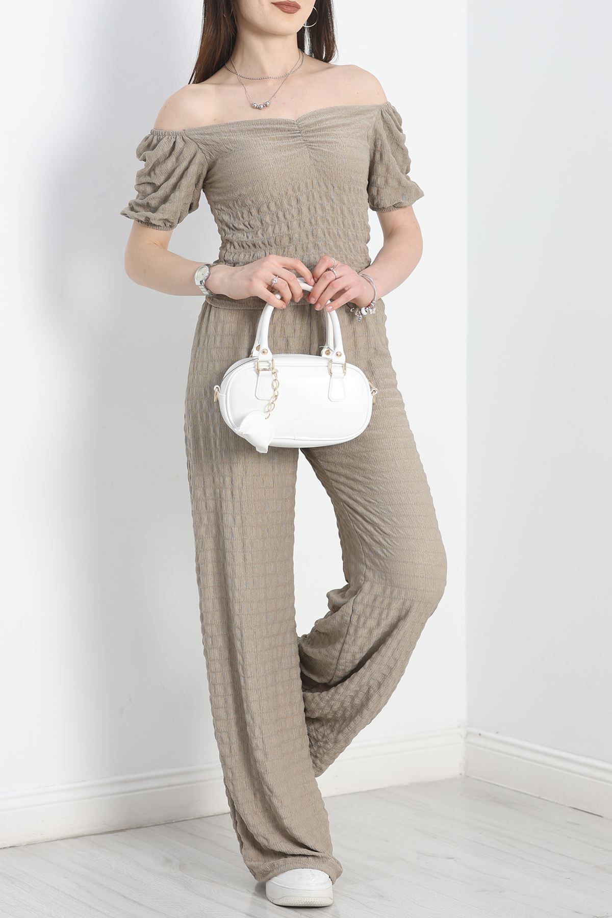 Kalp Yaka İkili Takım Bej - 40584.1837.