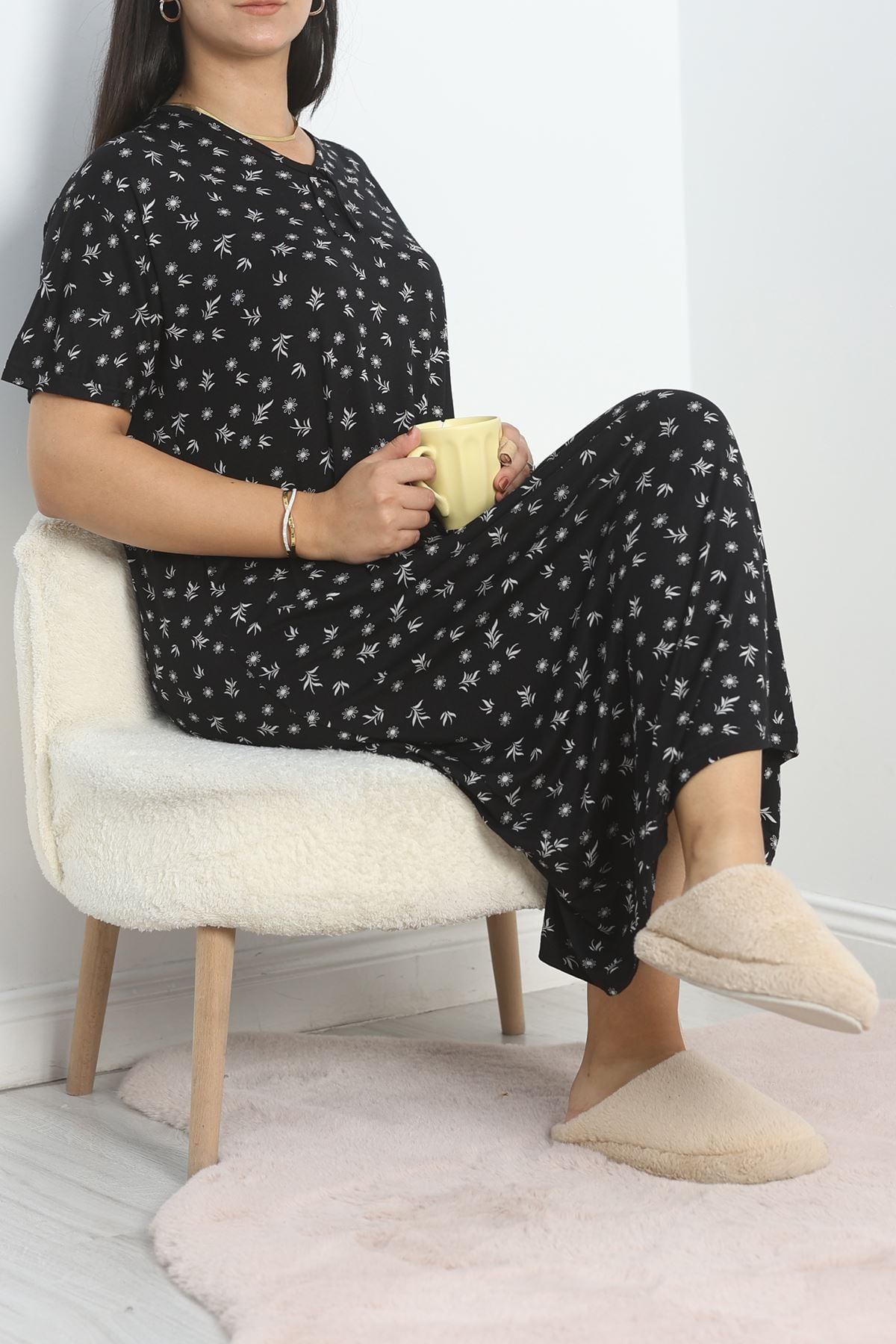 Büyük Beden Desenli Viskon Gecelik Elbise Siyahbeyaz - 70606.1048.