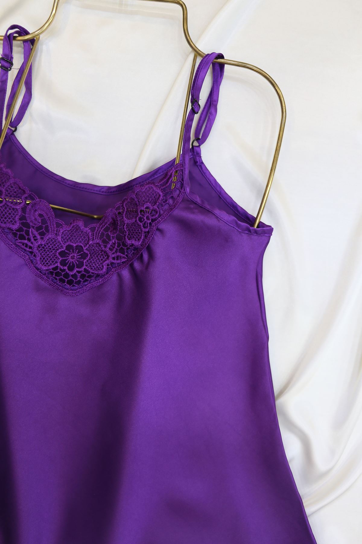 Güpürlü Saten Üst Gecelik Mor - 1179.1364.