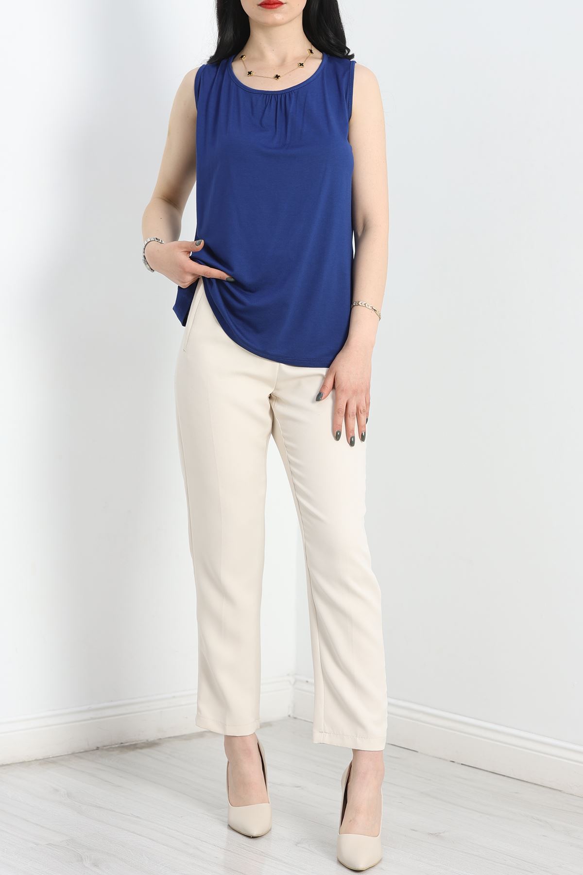 Önü Büzgülü Sıfır Kol Viskon Bluz Saks - 40618.1977.