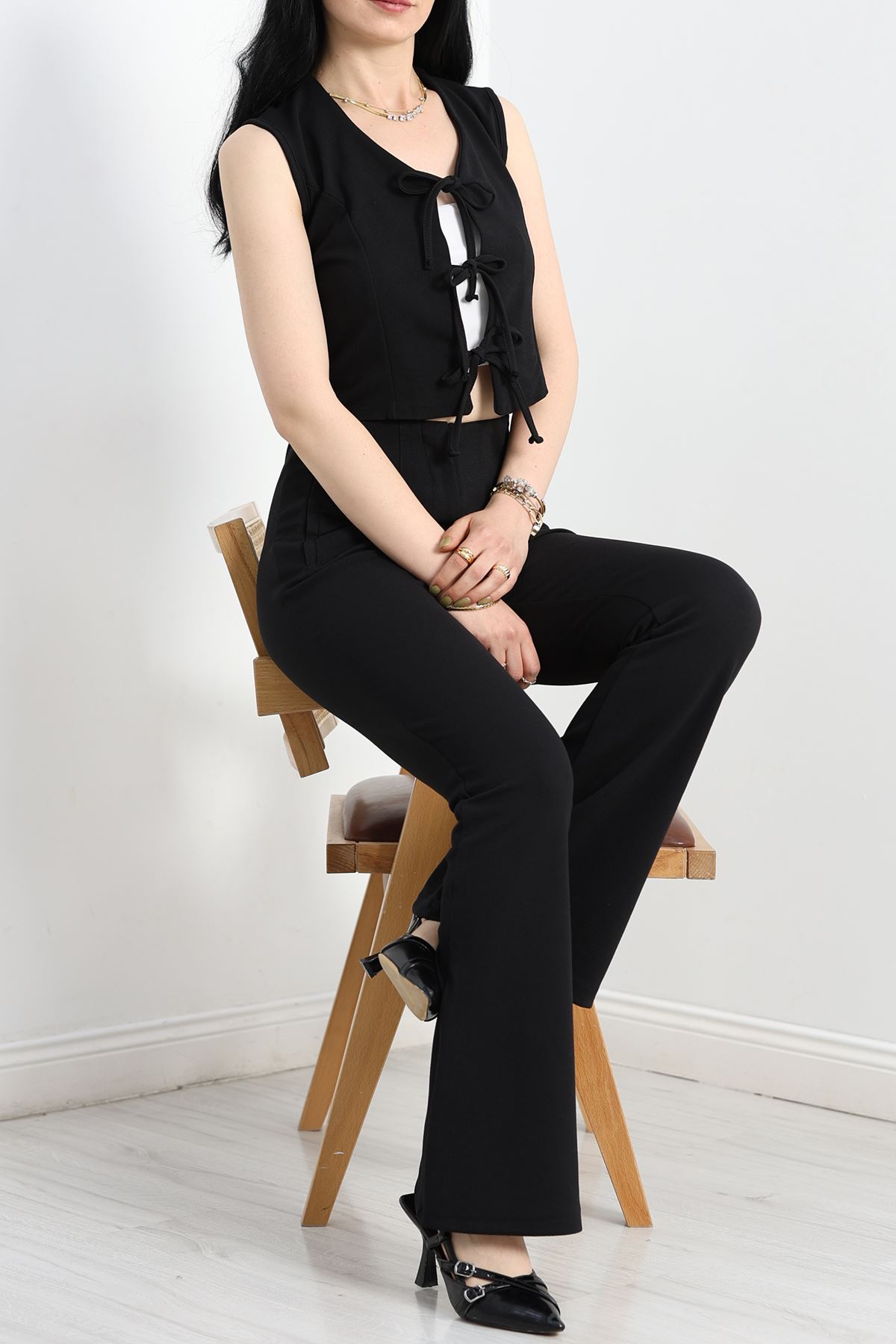 Kurdele Detaylı Yelek Siyah - 30779.1865.