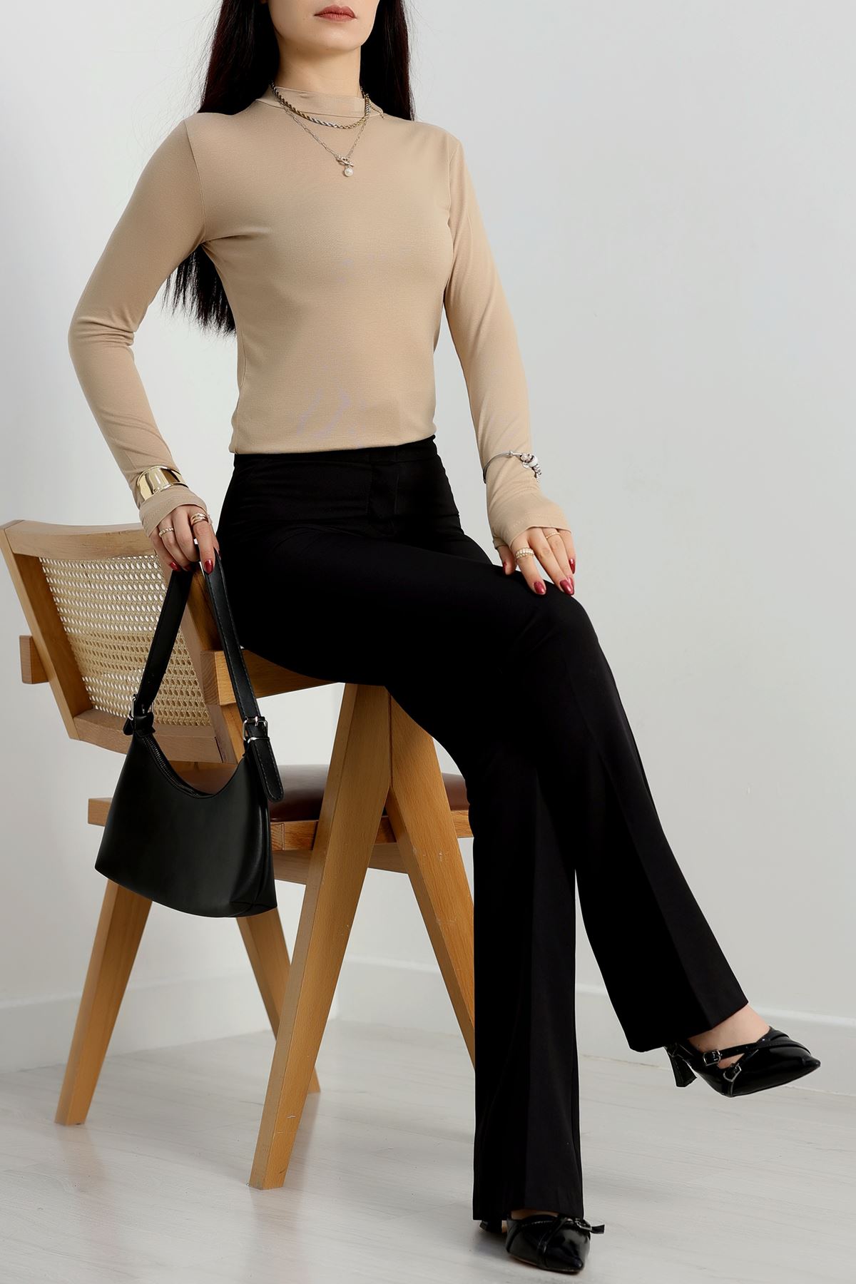 Dik Yaka Parmak Geçmeli Viskon Body Bisküvi - 40076.599.