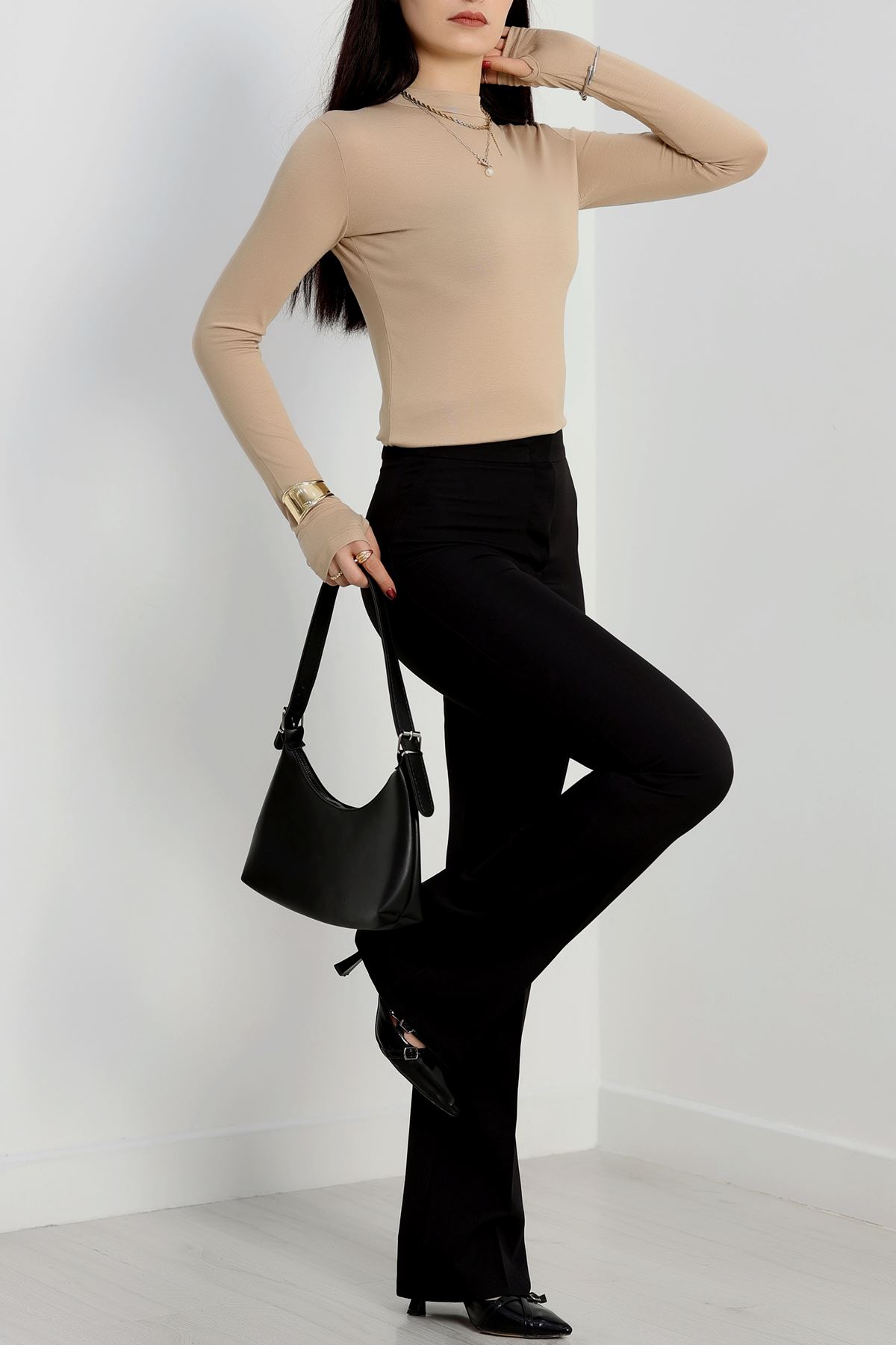 Dik Yaka Parmak Geçmeli Viskon Body Bisküvi - 40076.599.