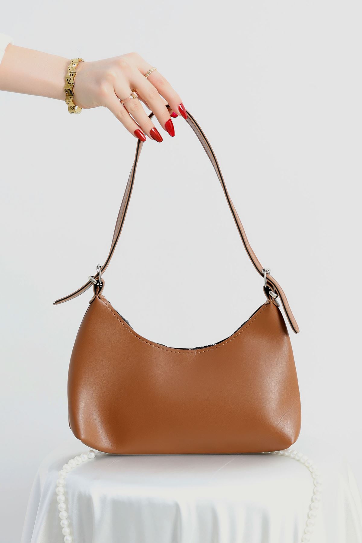 Oval Baget Çanta Kahve - 50052.1624.