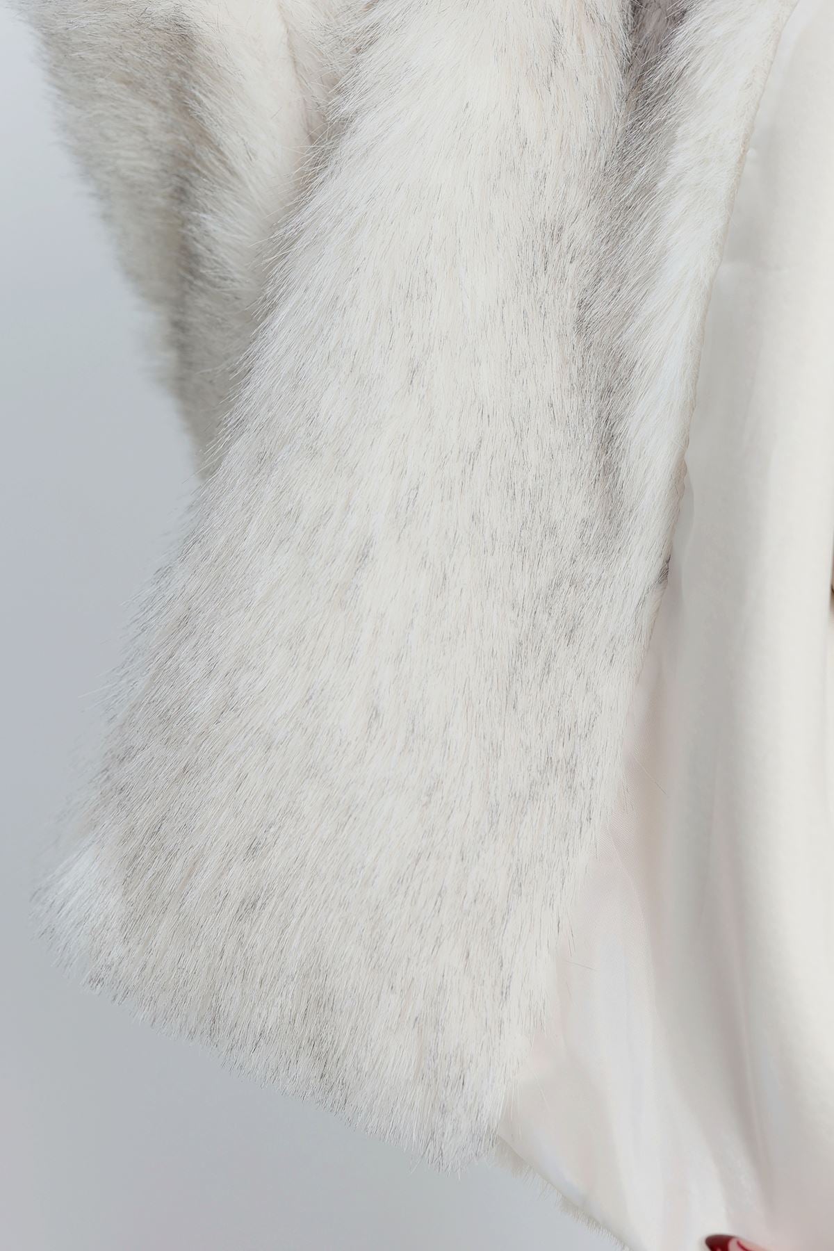 Kürklü Mont Ekru - 1124.1247.