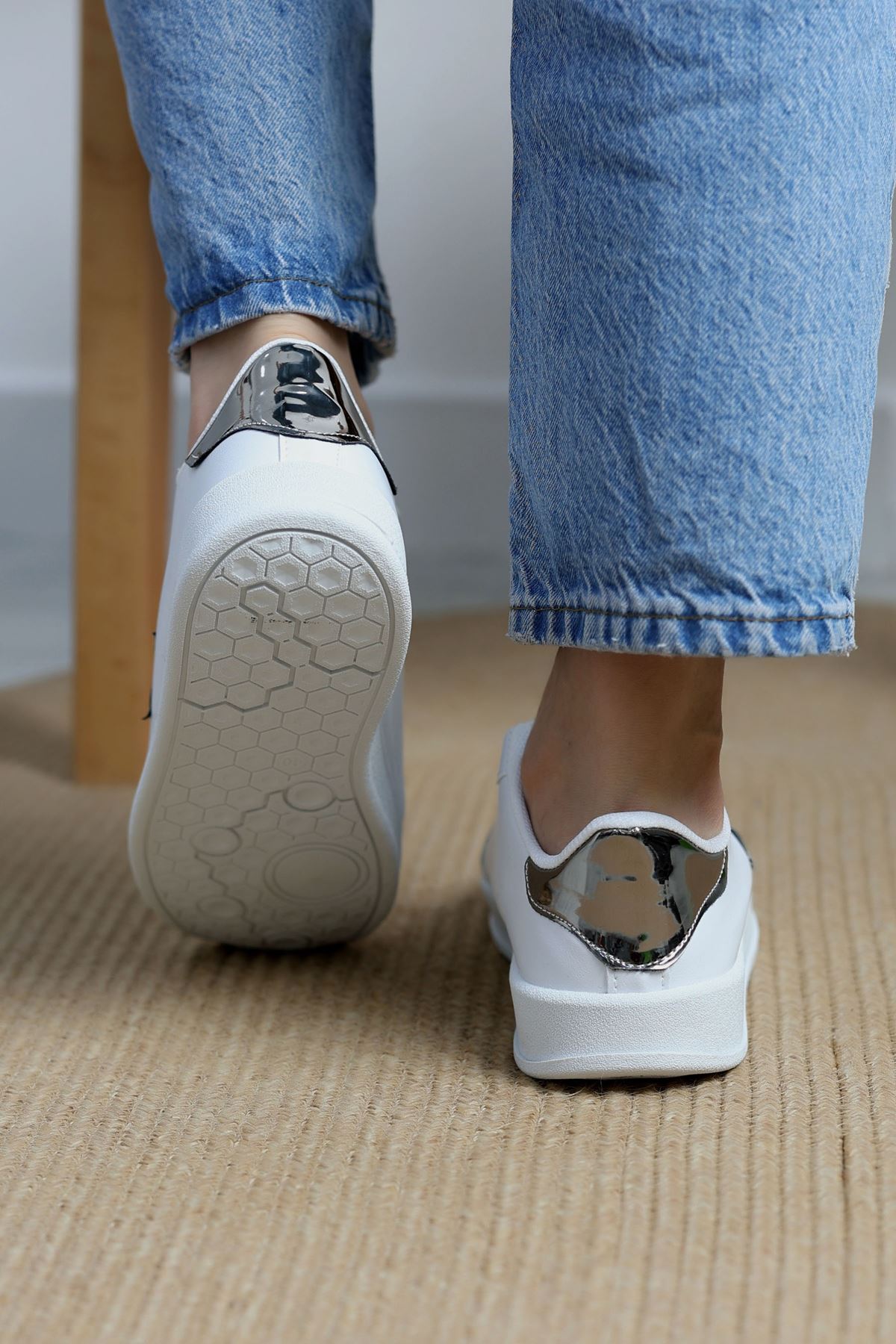 Yıldızlı Spor Ayakkabı Beyazgümüş - 31295.264.