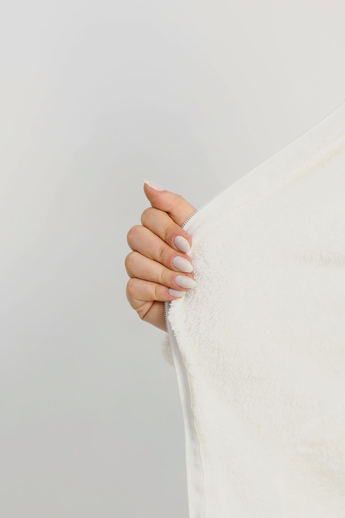 Welsoft Kumaş Kapşonlu Battal Ceket Beyaz - 70749.107.