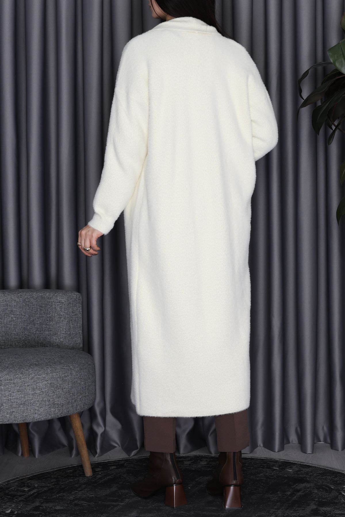 Nisan Uzun Triko Hırka Vanilya - 2211.2092.