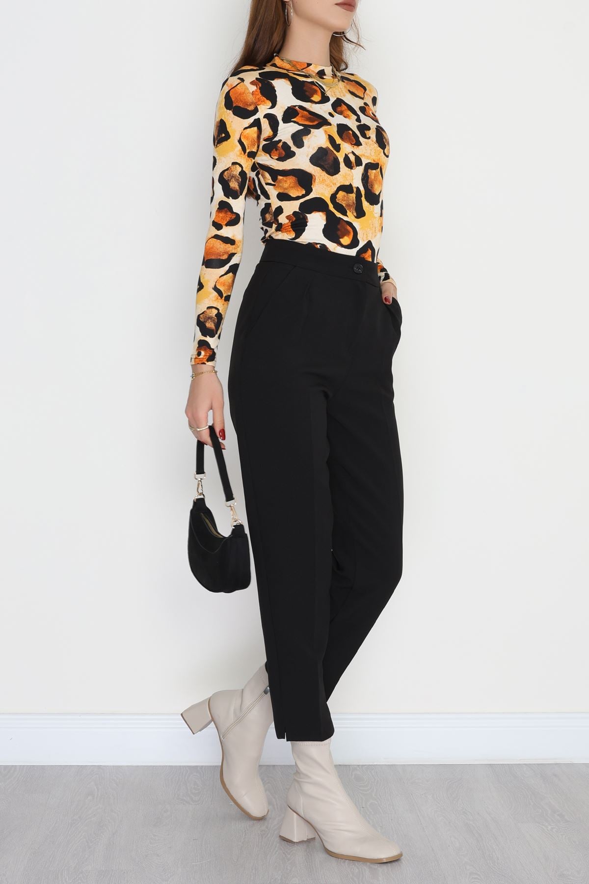 Yarım Balıkçı Yaka Likralı Ring Viskon Body Turuncuekru - 90950.1287.