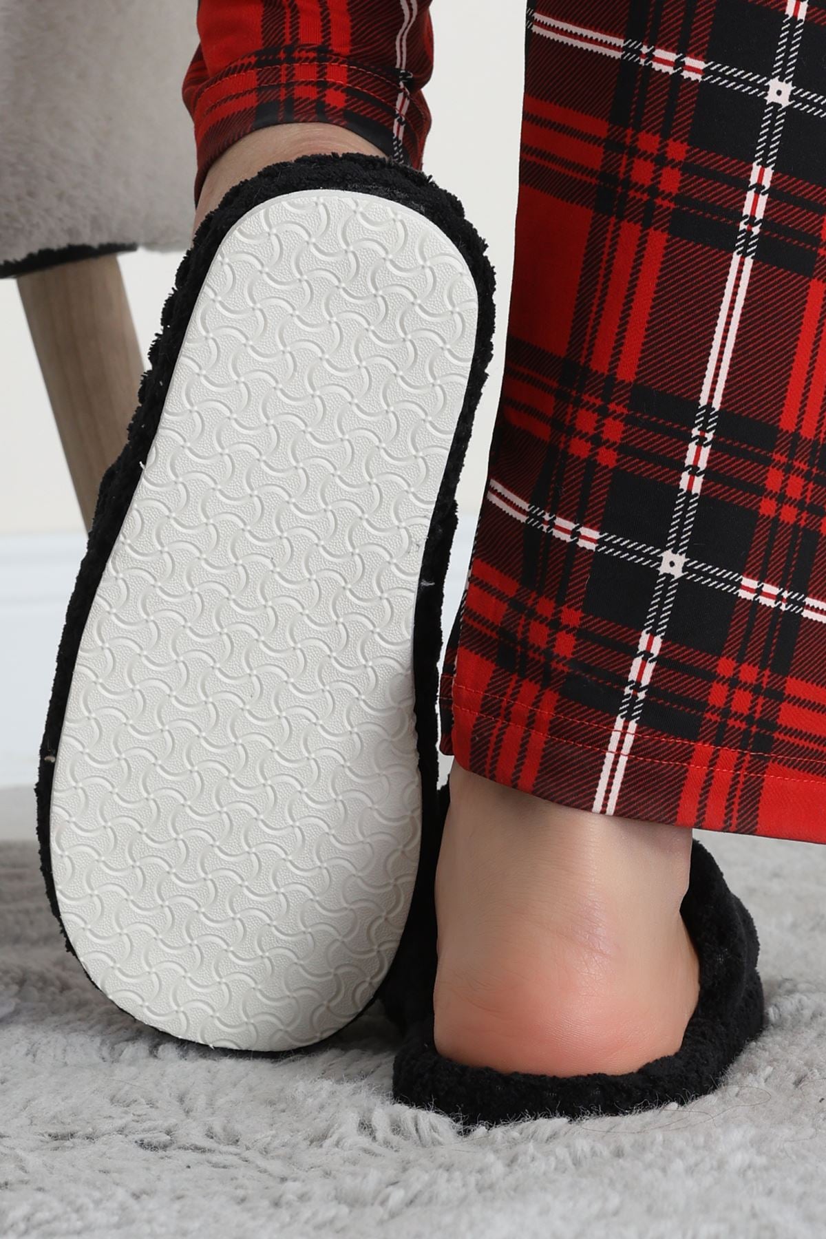 Peluş Ev Terliği Siyah - 31475.264.