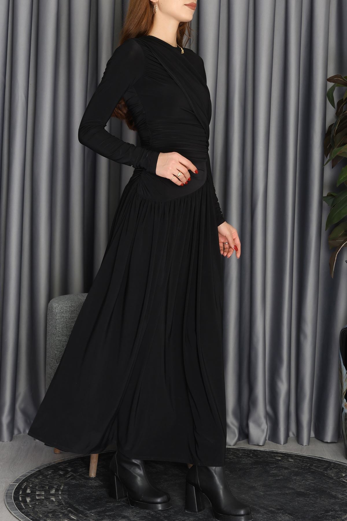 Loch Omuz Parcalı Çapraz Büzgülü Elbise Siyah - 2679.1997.