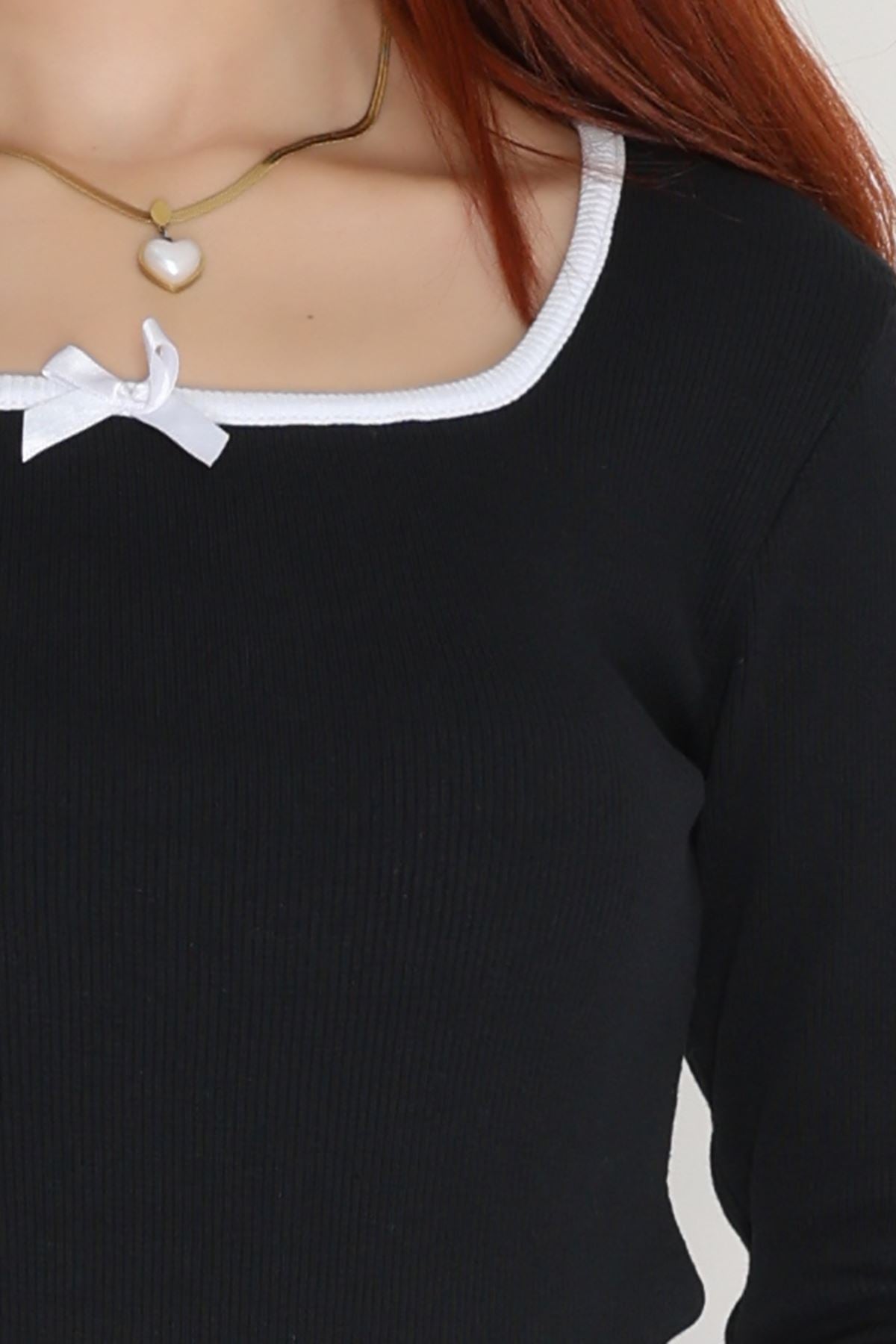 Çerçeve Yaka Fiyonk Detay Kaşkorse Body Siyah - 70786.599.