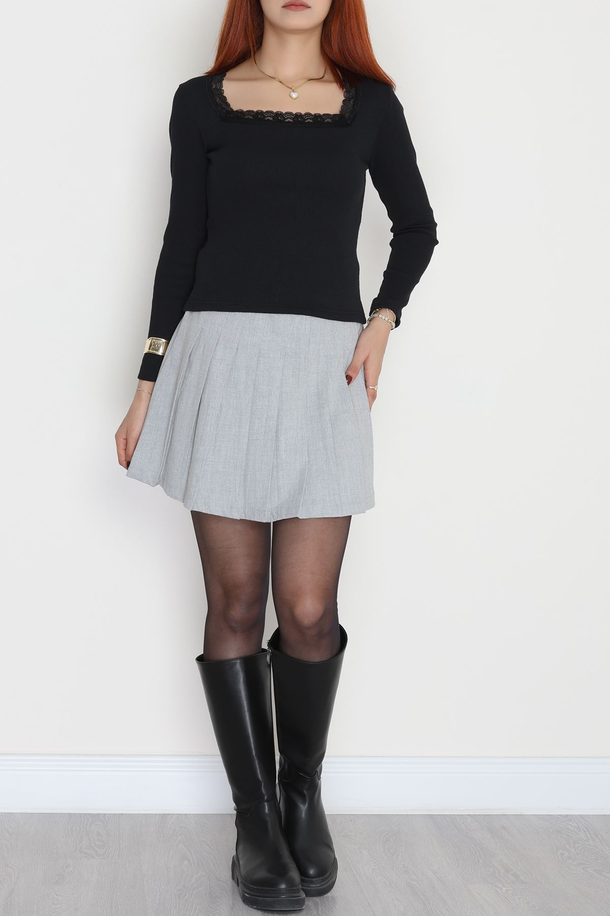 Çerçeve Yaka Dantelli Kaşkorse Body Siyah - 70789.599.