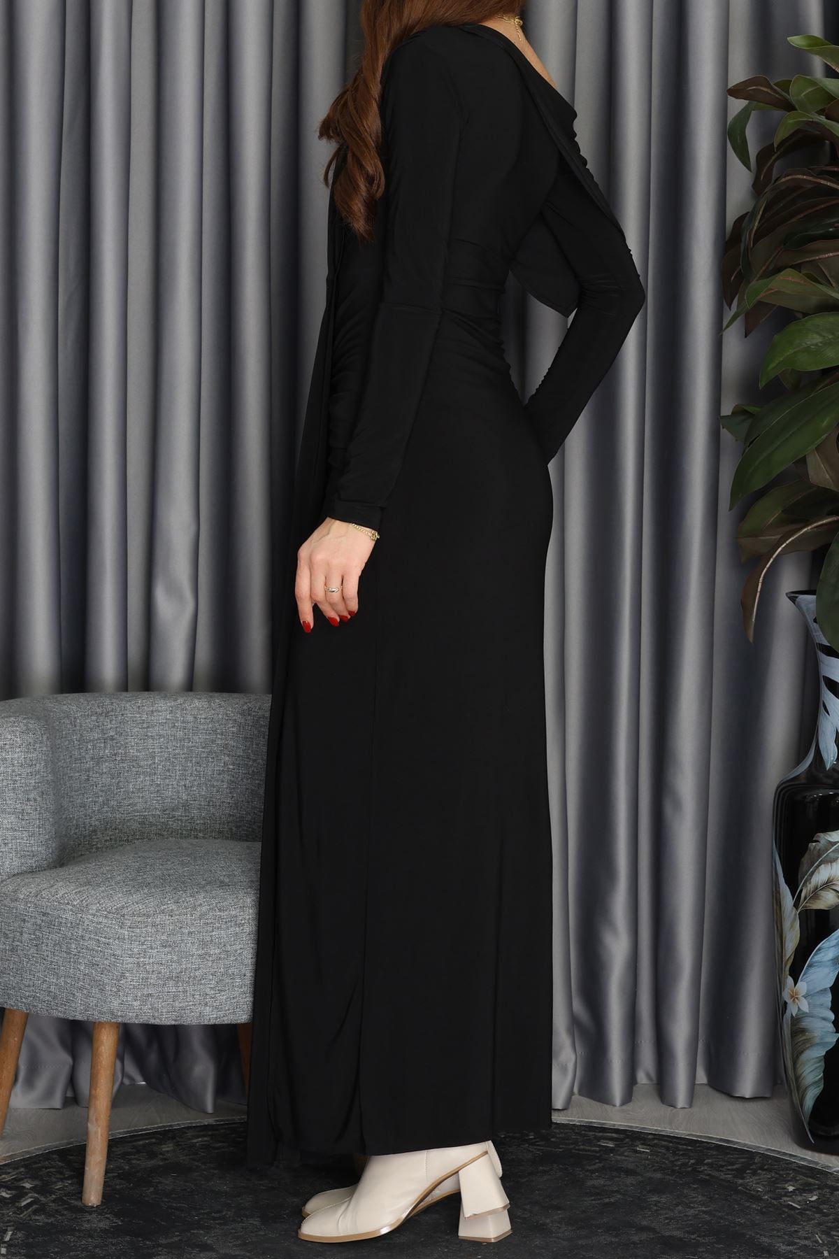 Loch Omuzdan Eteği Pileli Dökümlü Elbise Siyah - 2692.1997.