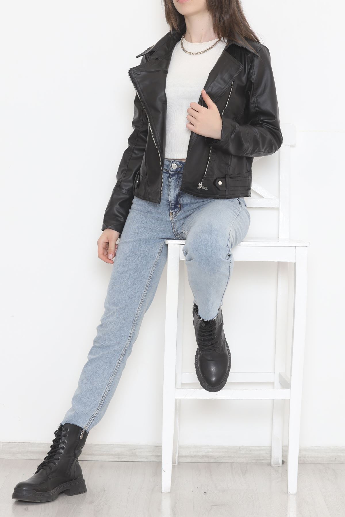 Dik Yaka Deri Ceket Siyah - 1015.146.