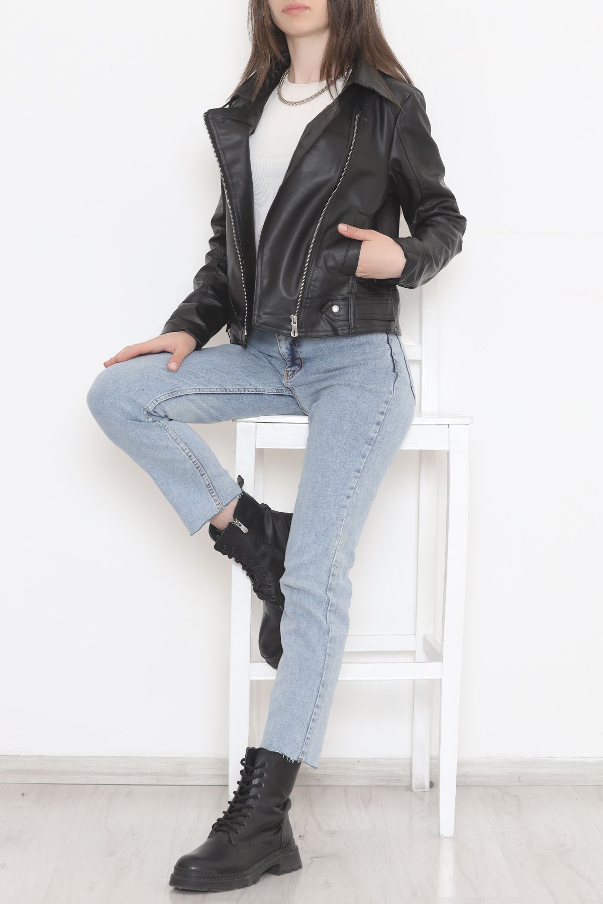 Dik Yaka Deri Ceket Siyah - 1015.146.