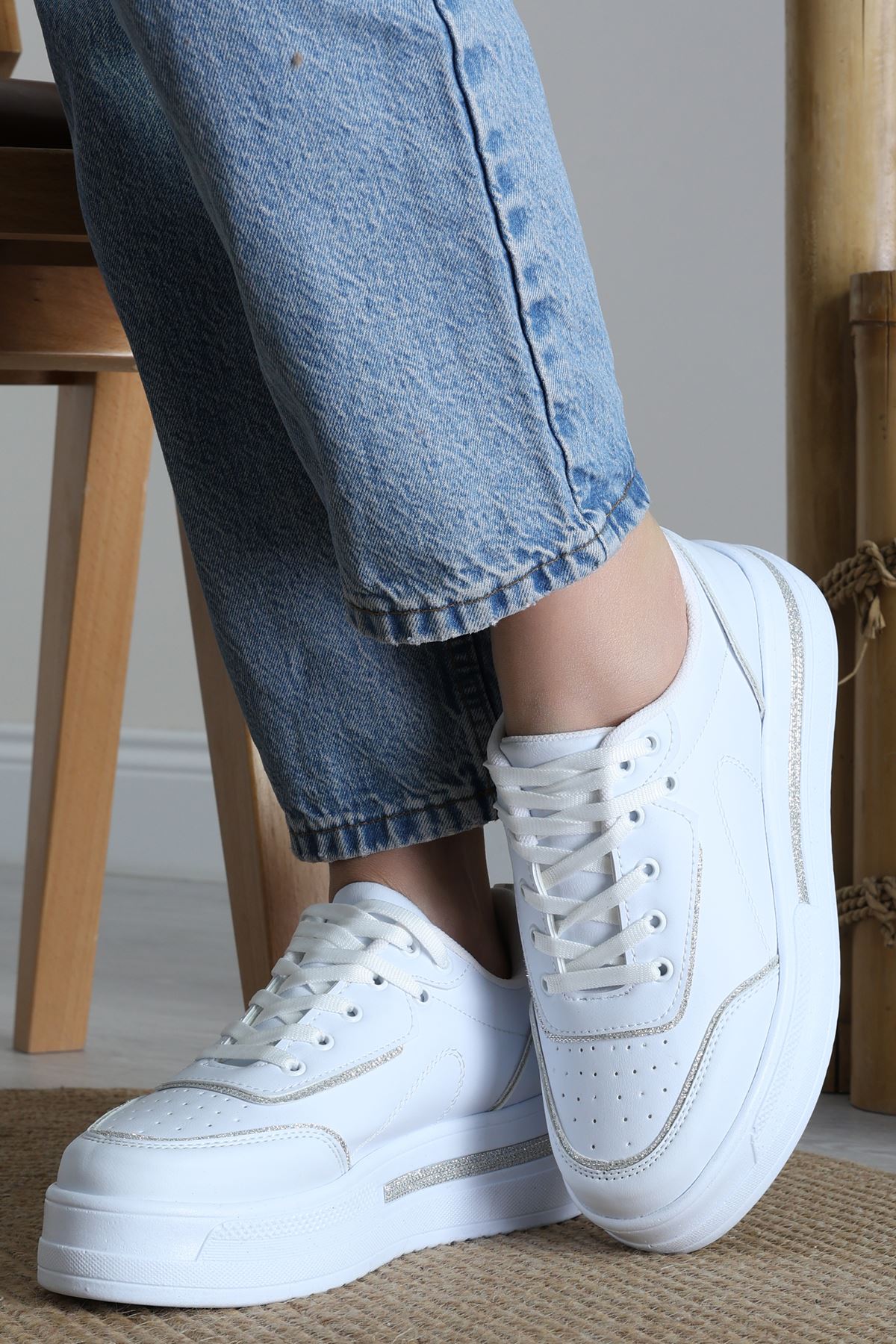 Günlük Spor Ayakkabı Beyazgümüş - 31532.2082.