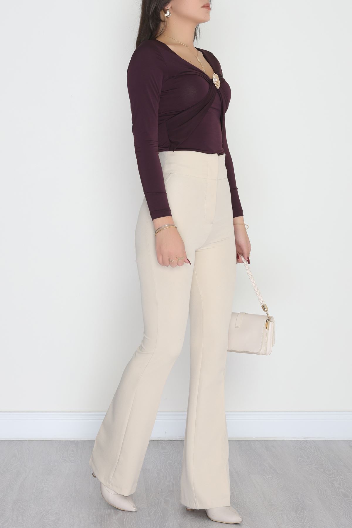 Sandy Kumaş Aksesuarlı Bluz Mürdüm - 70873.1918.