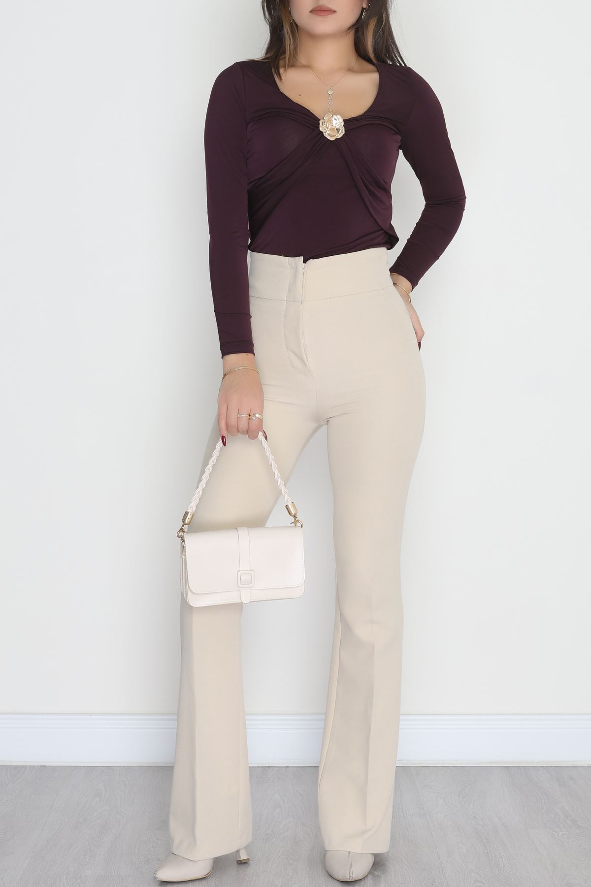 Sandy Kumaş Aksesuarlı Bluz Mürdüm - 70873.1918.