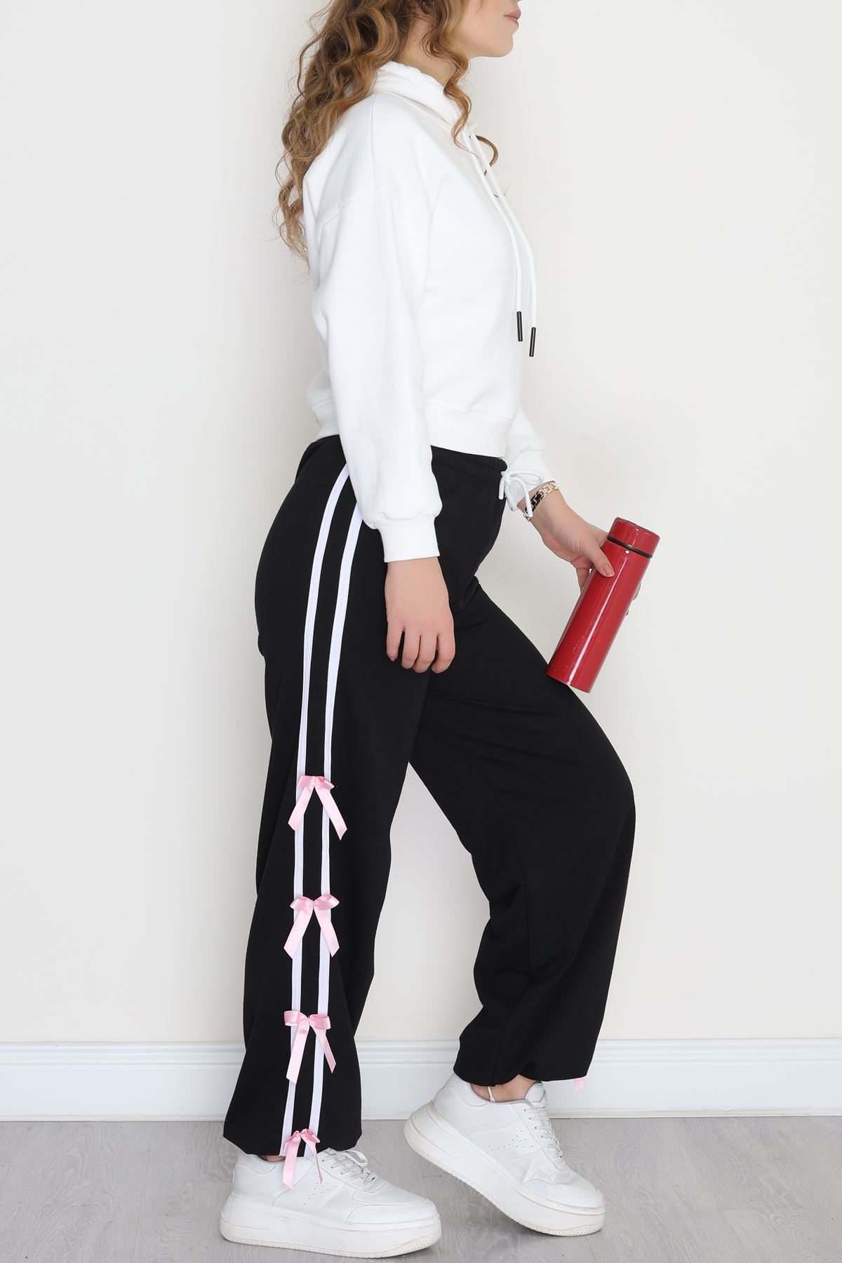 Kurdele Detaylı 2 İplik Eşofman Altı Siyah - 50528.1857.