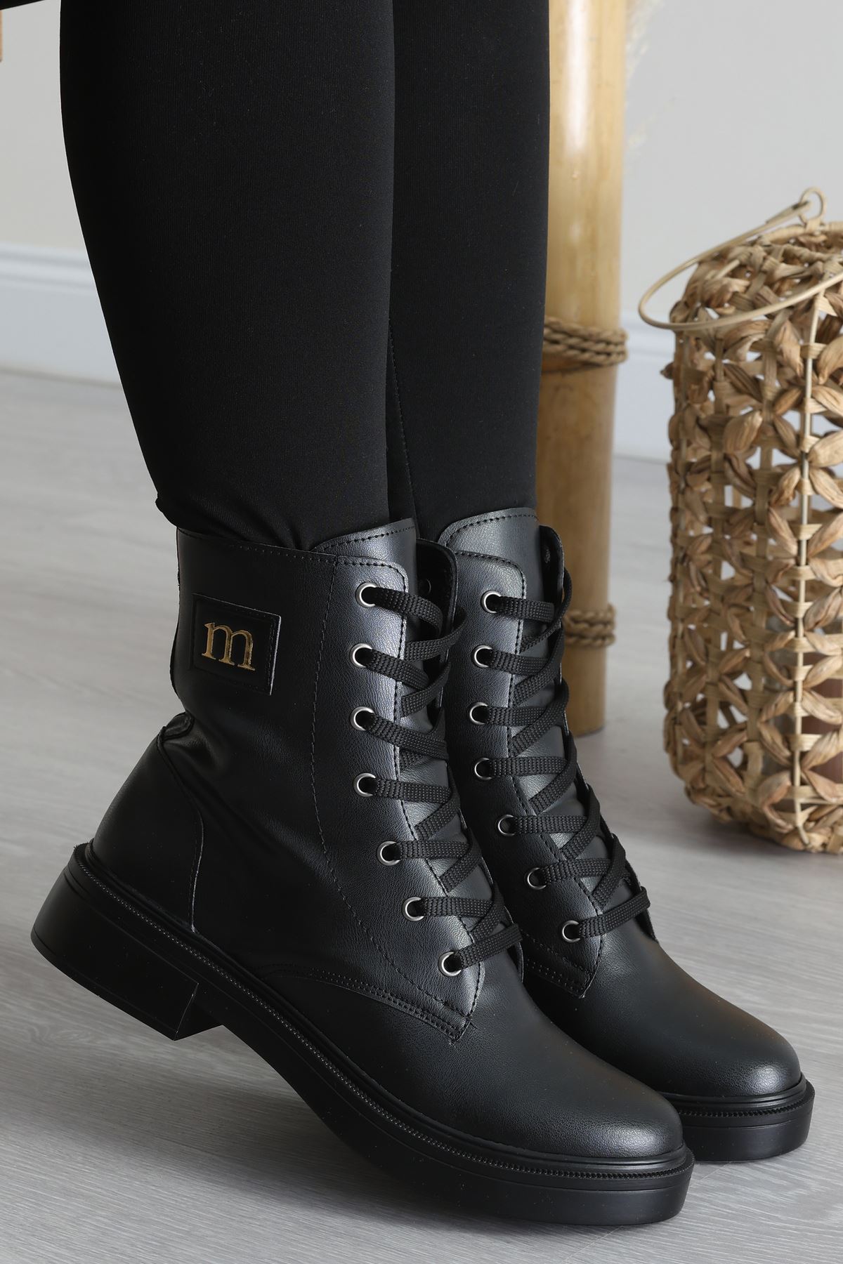 Postal Bot Siyah - 42560.264.