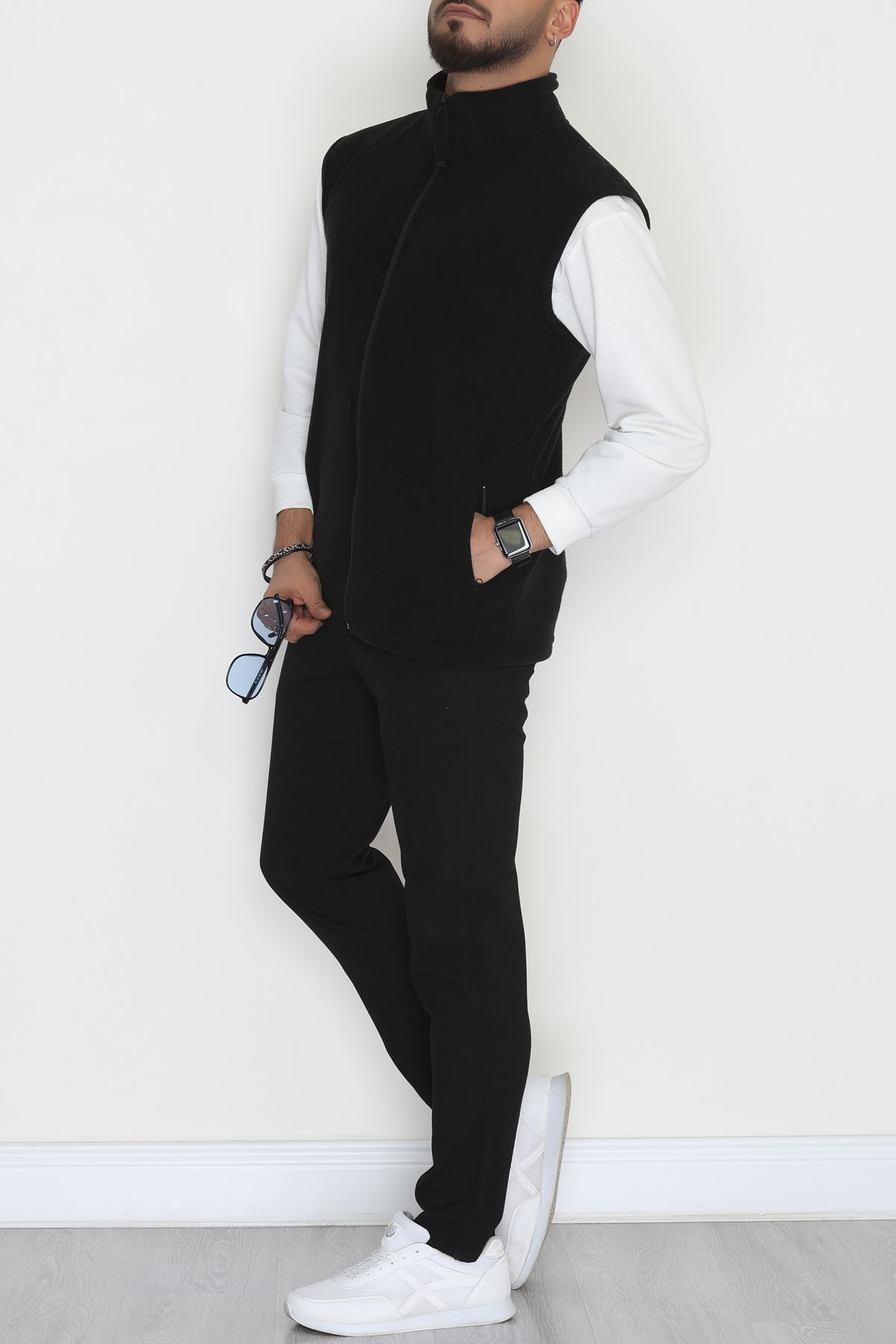 Tüylenmeyen Erkek Polar Yelek Siyah - 42599.1937.