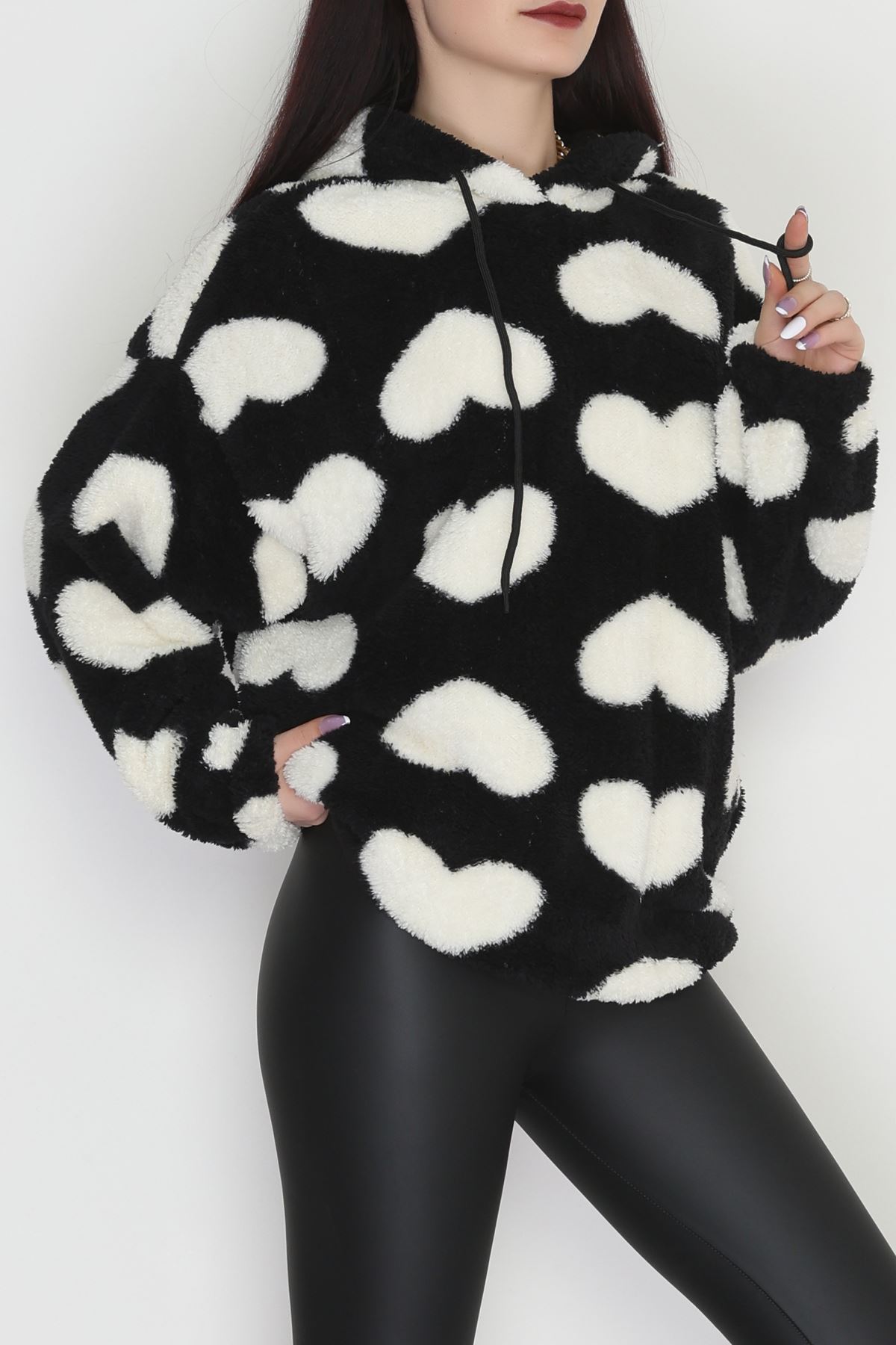 Welsoft Kumaş Kalpli Kapşonlu Sweat Siyahbeyaz - 31606.308.