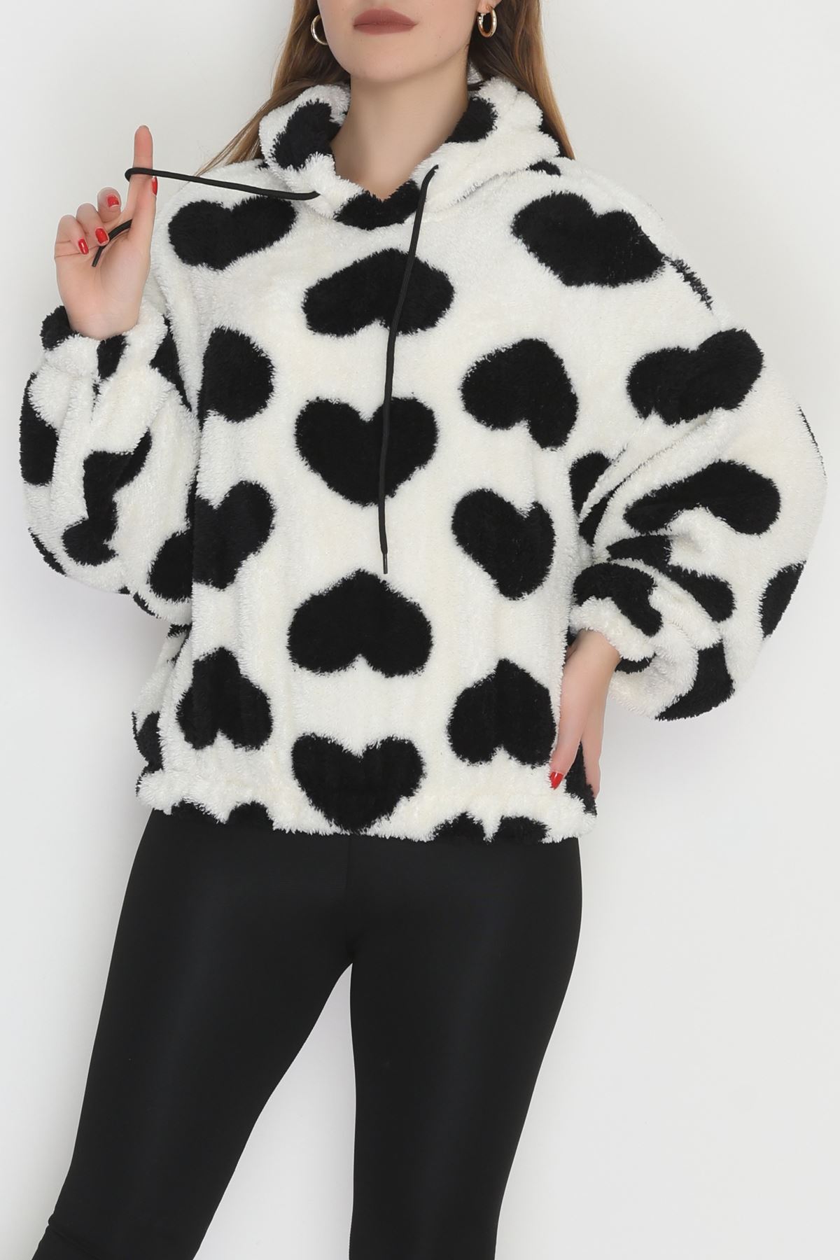 Welsoft Kumaş Kalpli Kapşonlu Crop Sweat Beyazsiyah - 31607.308.