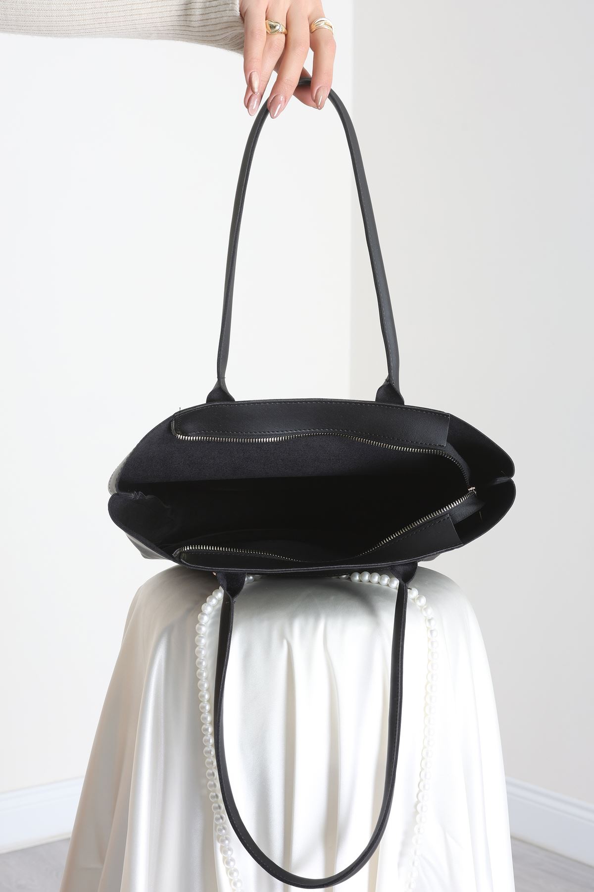 Kol Çantası Siyah - 31533.2063.