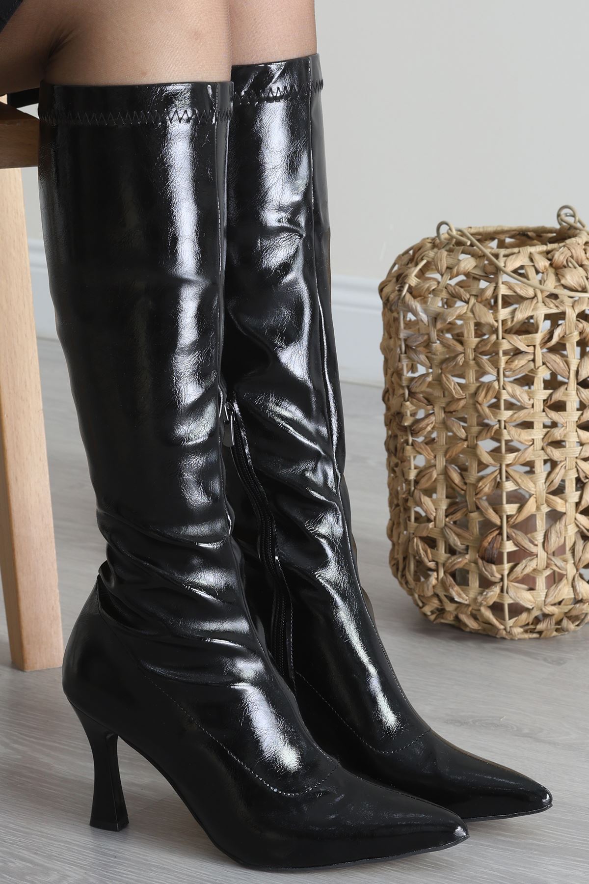 7 Cm Topuklu Çizme Siyahrugan - 31485.264.