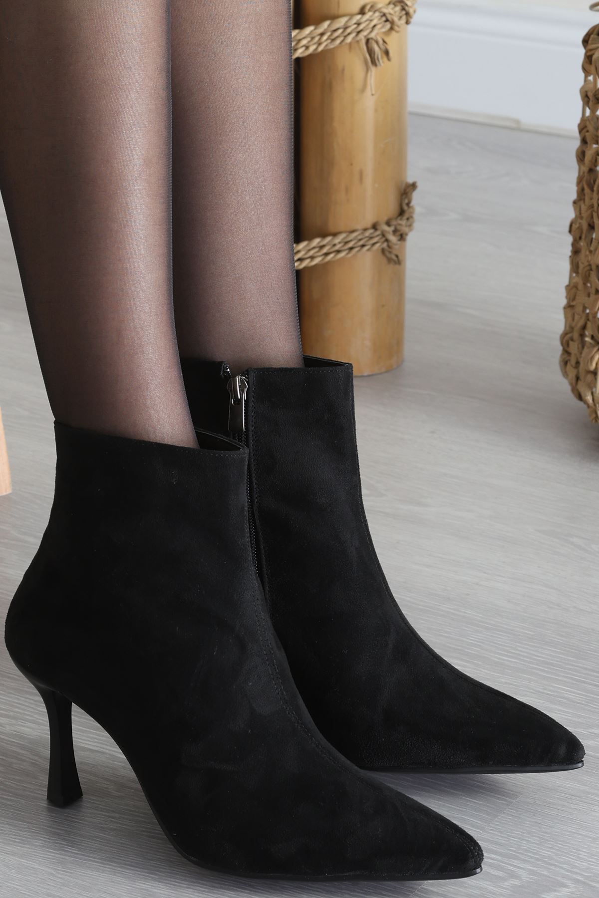8 Cm Topuklu Bot Süetsiyah - 42658.264.