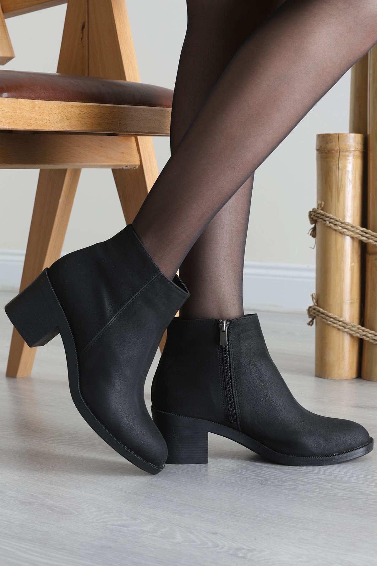 6 Cm Topuklu Bot Siyahderi - 42659.264.