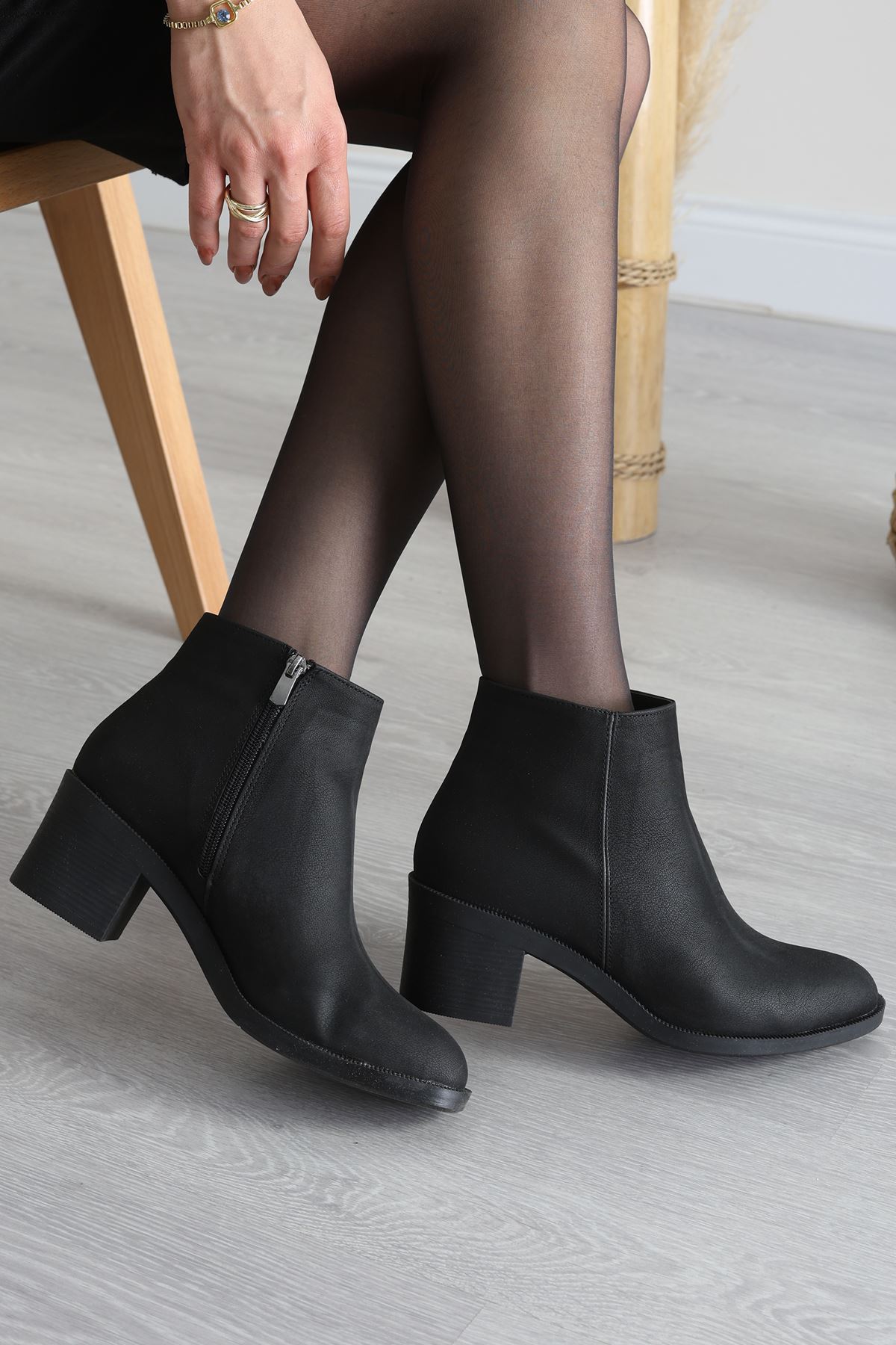 6 Cm Topuklu Bot Siyahderi - 42659.264.