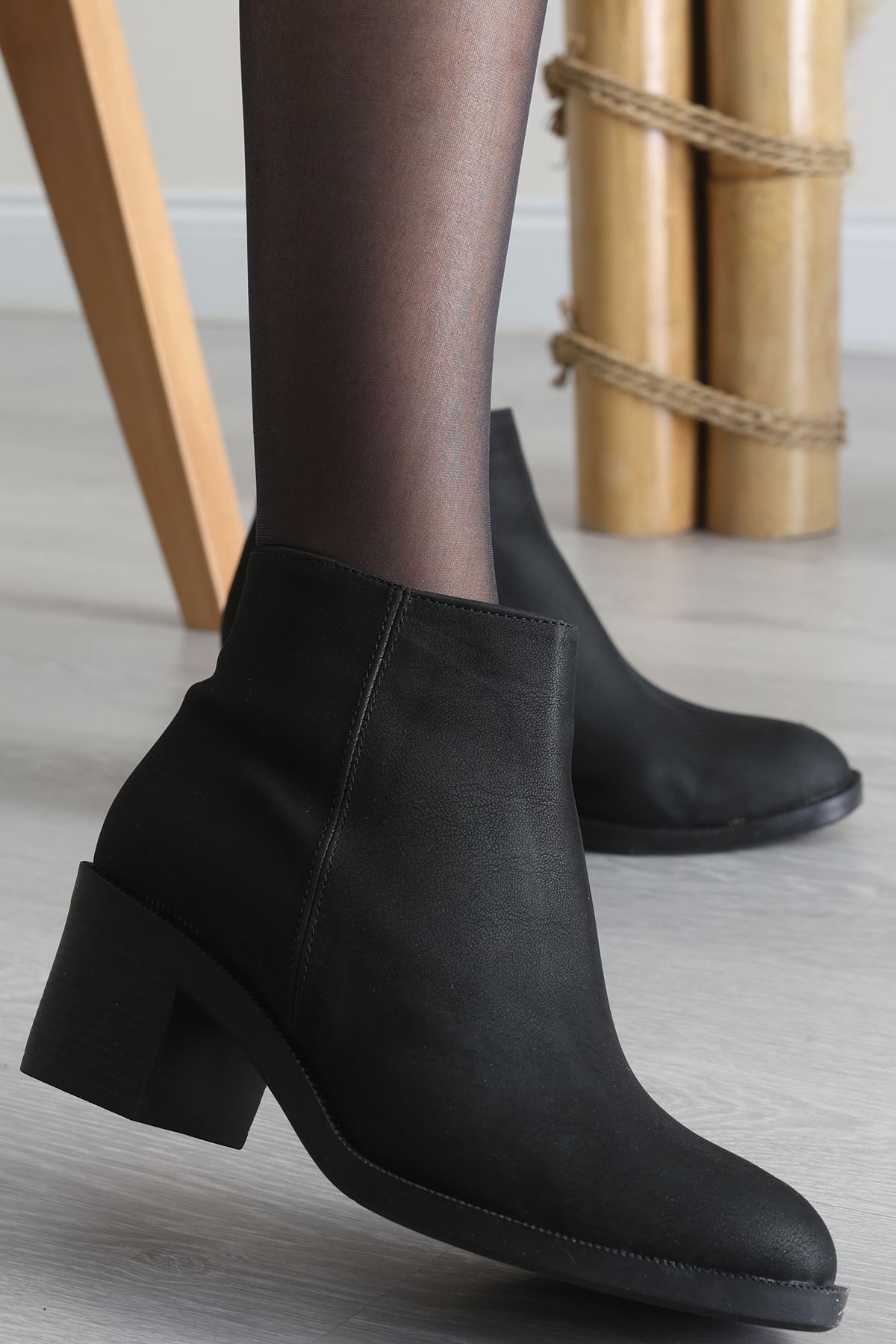 6 Cm Topuklu Bot Siyahderi - 42659.264.