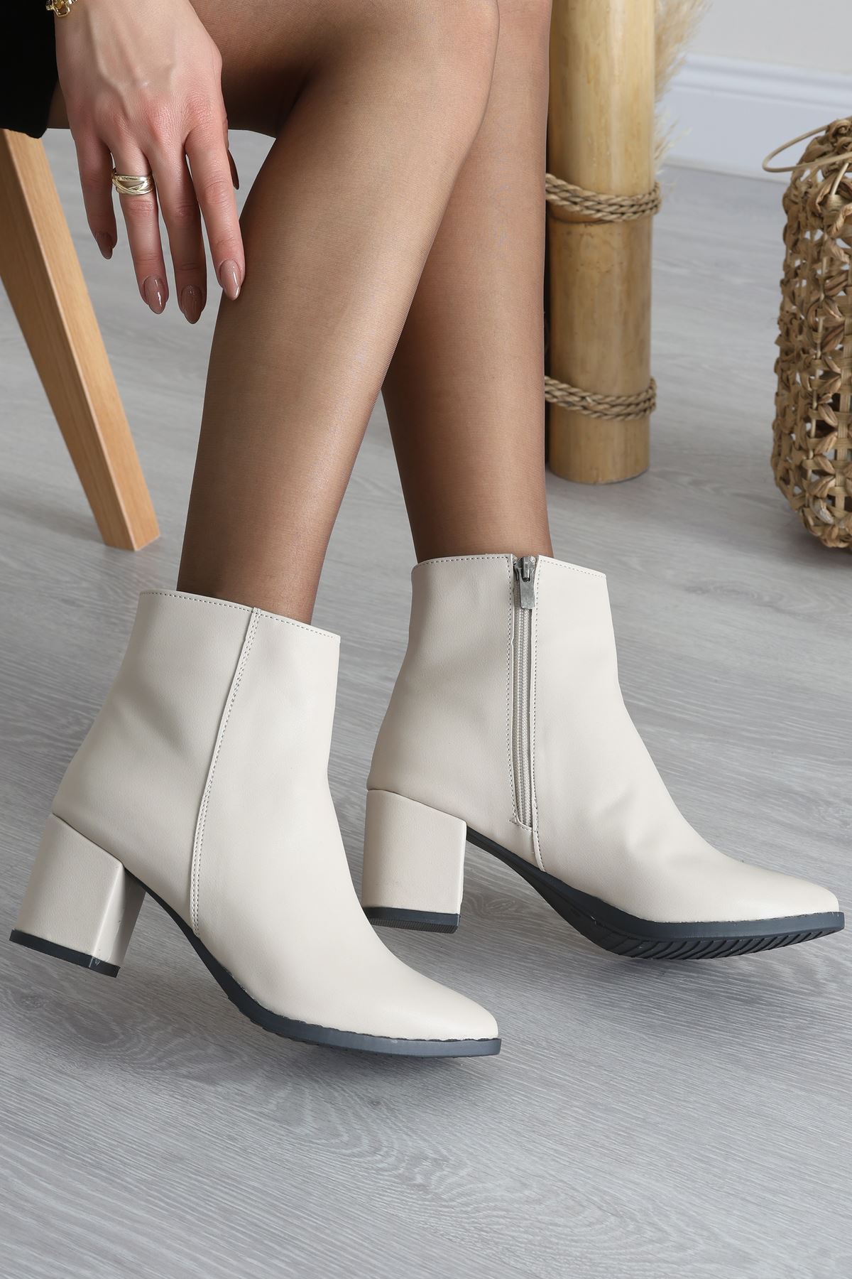 6 Cm Topuklu Bot Krem - 42668.264.