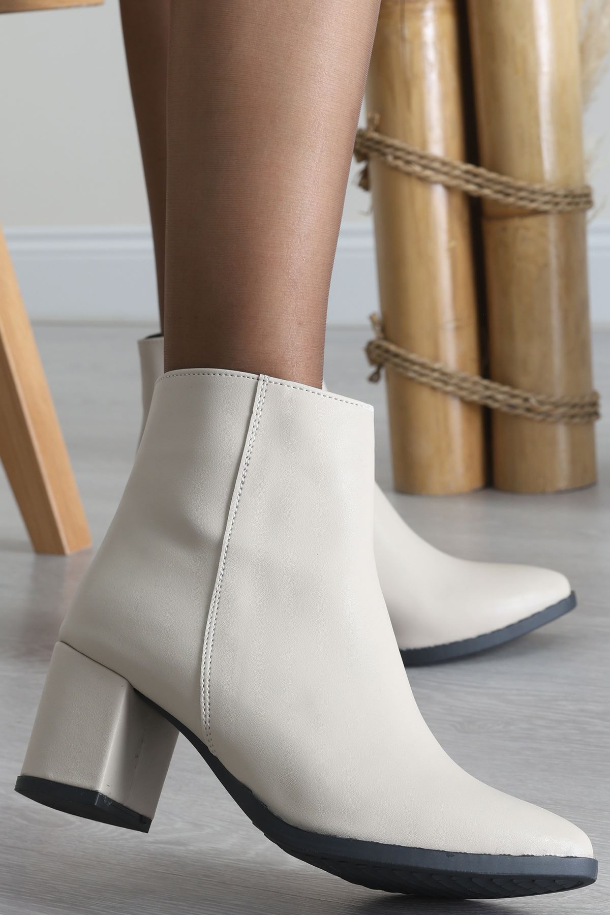 6 Cm Topuklu Bot Krem - 42668.264.