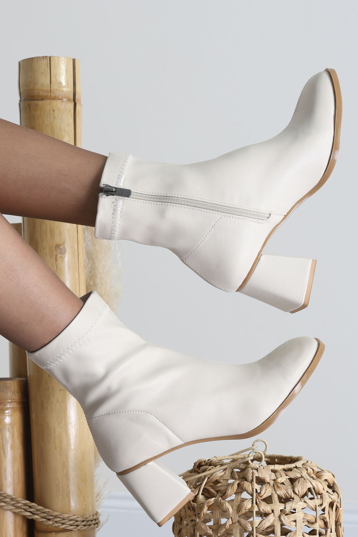 6 Cm Topuklu Bot Krem - 42670.264.