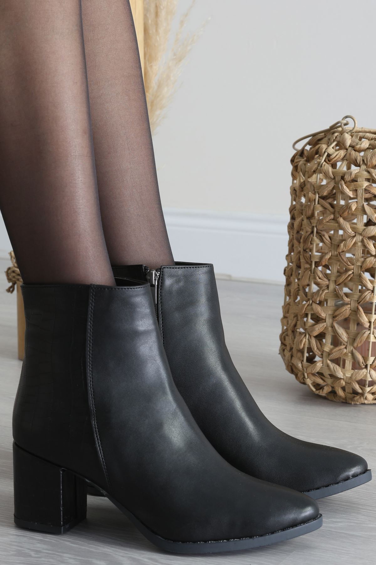 6 Cm Topuklu Bot Siyahderi - 42667.264.