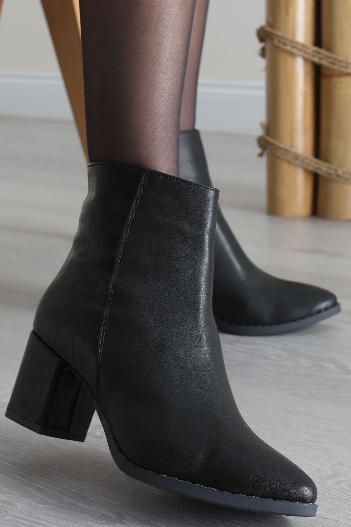 6 Cm Topuklu Bot Siyahderi - 42667.264.