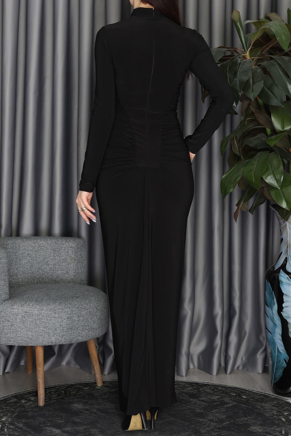 Loch Sedef Süs Düğmeli Yankuplar Büzgülü Elbise Siyah - 2705.1997.