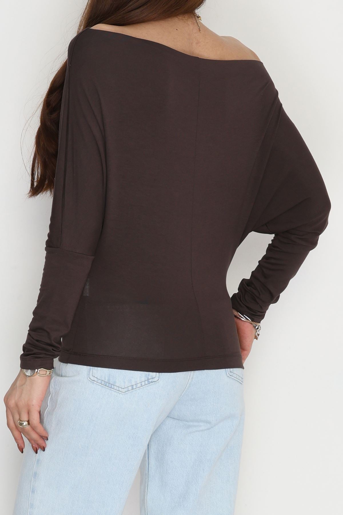 Omuz Düşümlü Asimetrik Bluz Kahve - 22153.200.