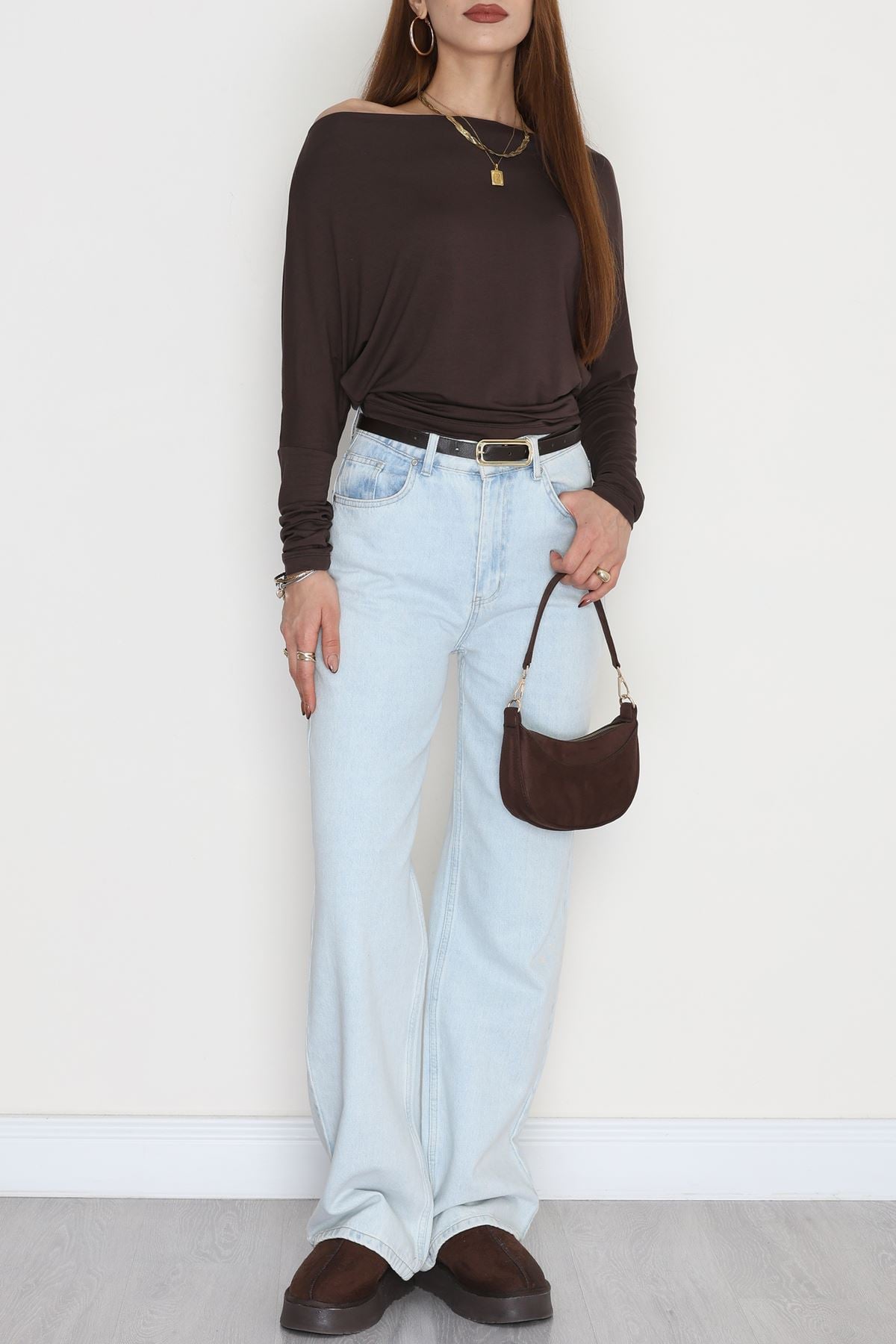 Omuz Düşümlü Asimetrik Bluz Kahve - 22153.200.