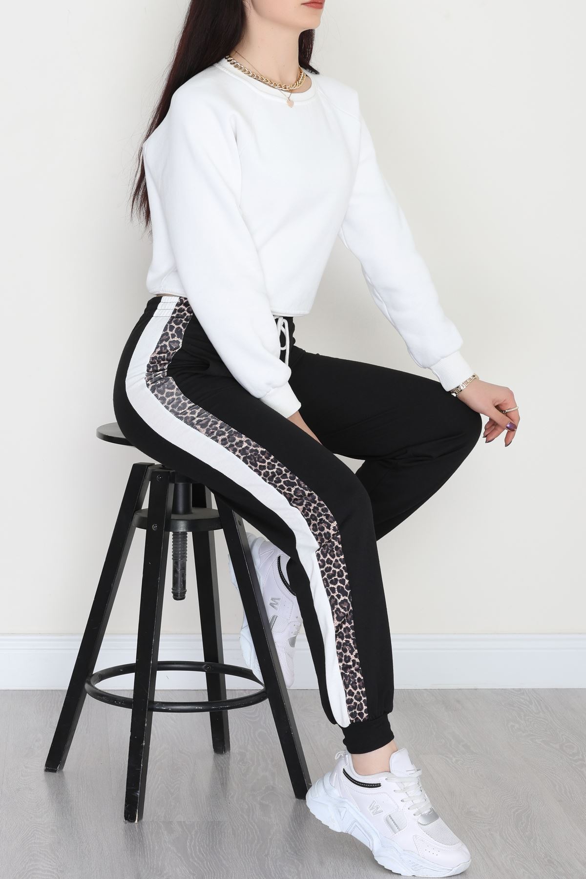 Paça Lastikli Eşofman Altı Siyahleo - 41849.1005.