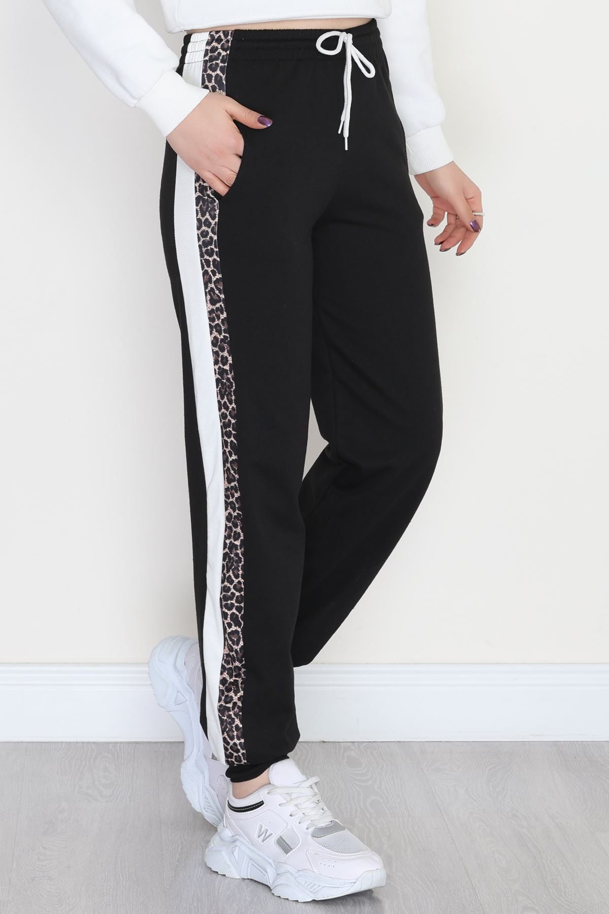 Paça Lastikli Eşofman Altı Siyahleo - 41849.1005.