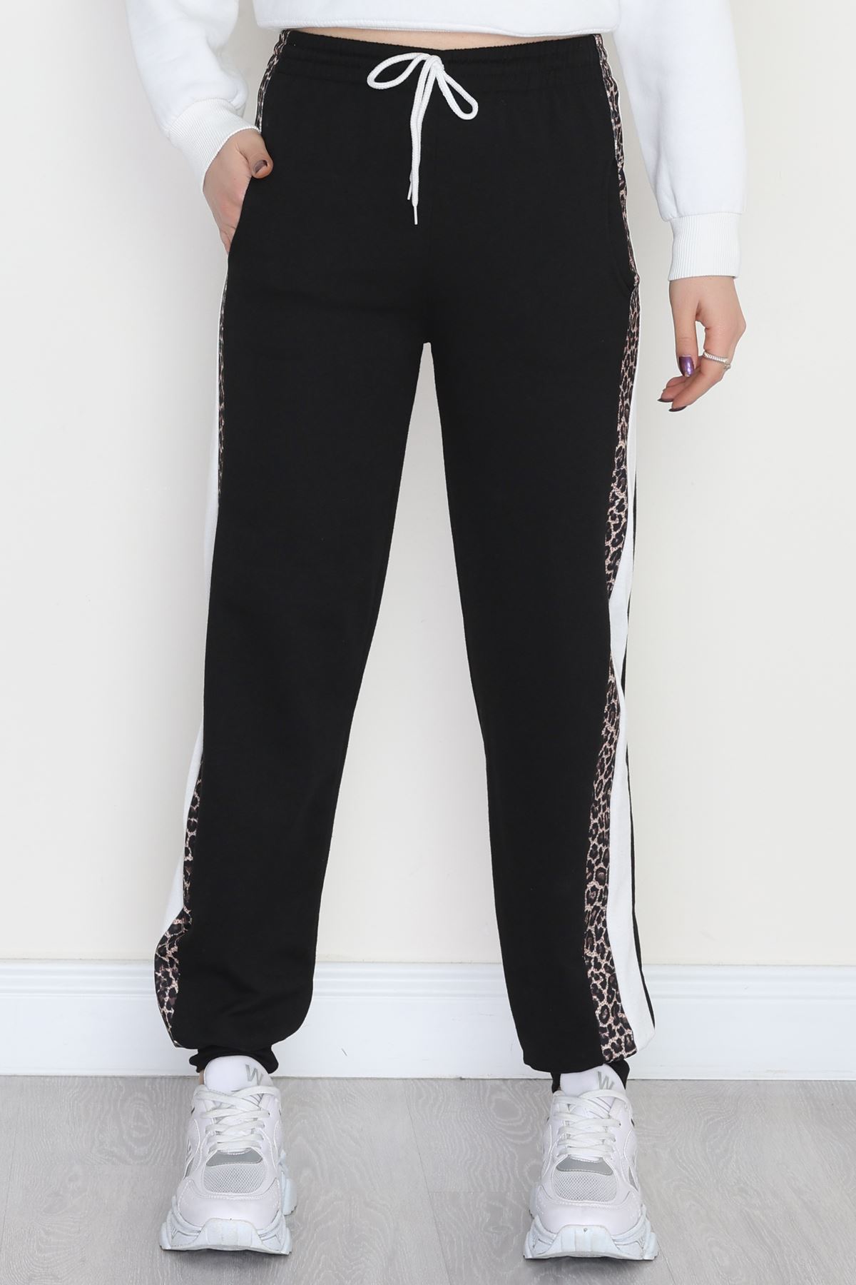 Paça Lastikli Eşofman Altı Siyahleo - 41849.1005.