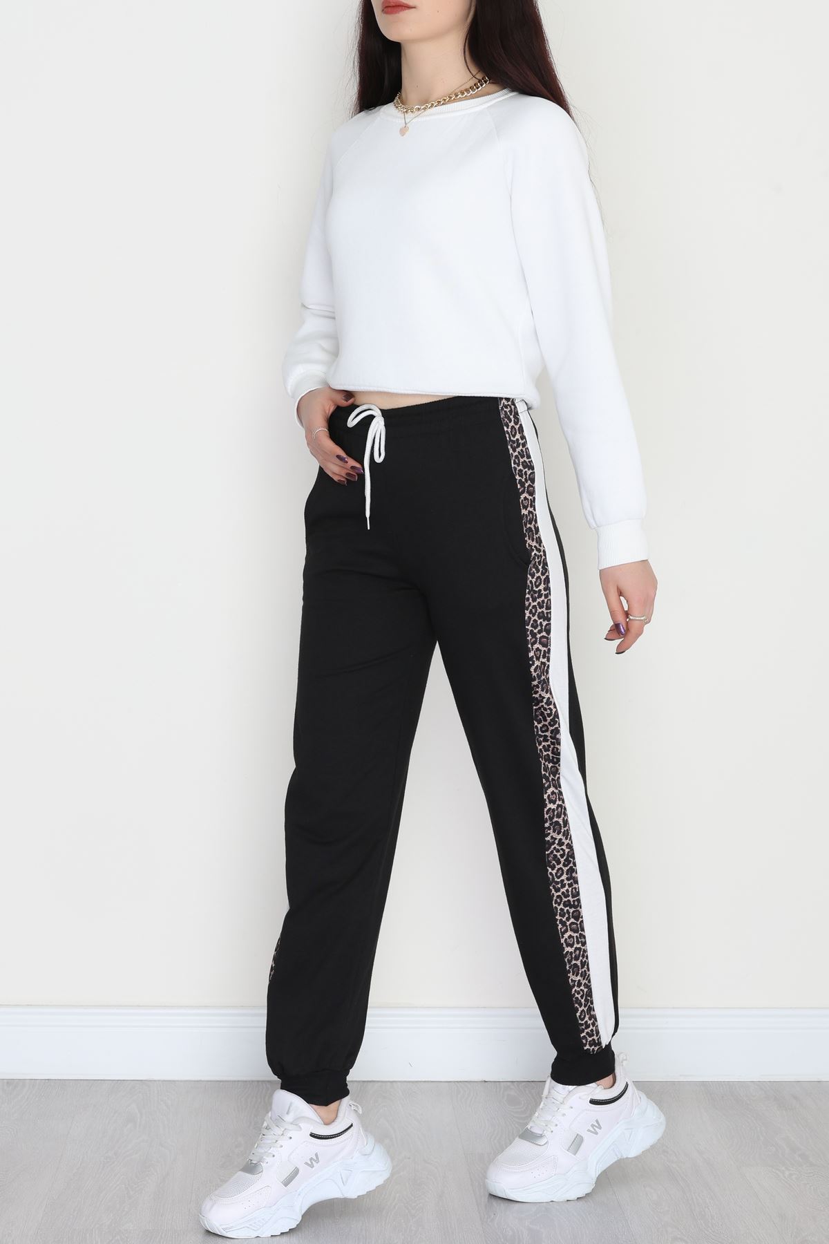 Paça Lastikli Eşofman Altı Siyahleo - 41849.1005.