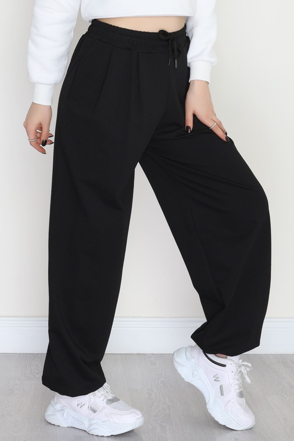 Paça Lastikli 2 İplik Pileli Eşofman Altı Siyah - 52008.1857.