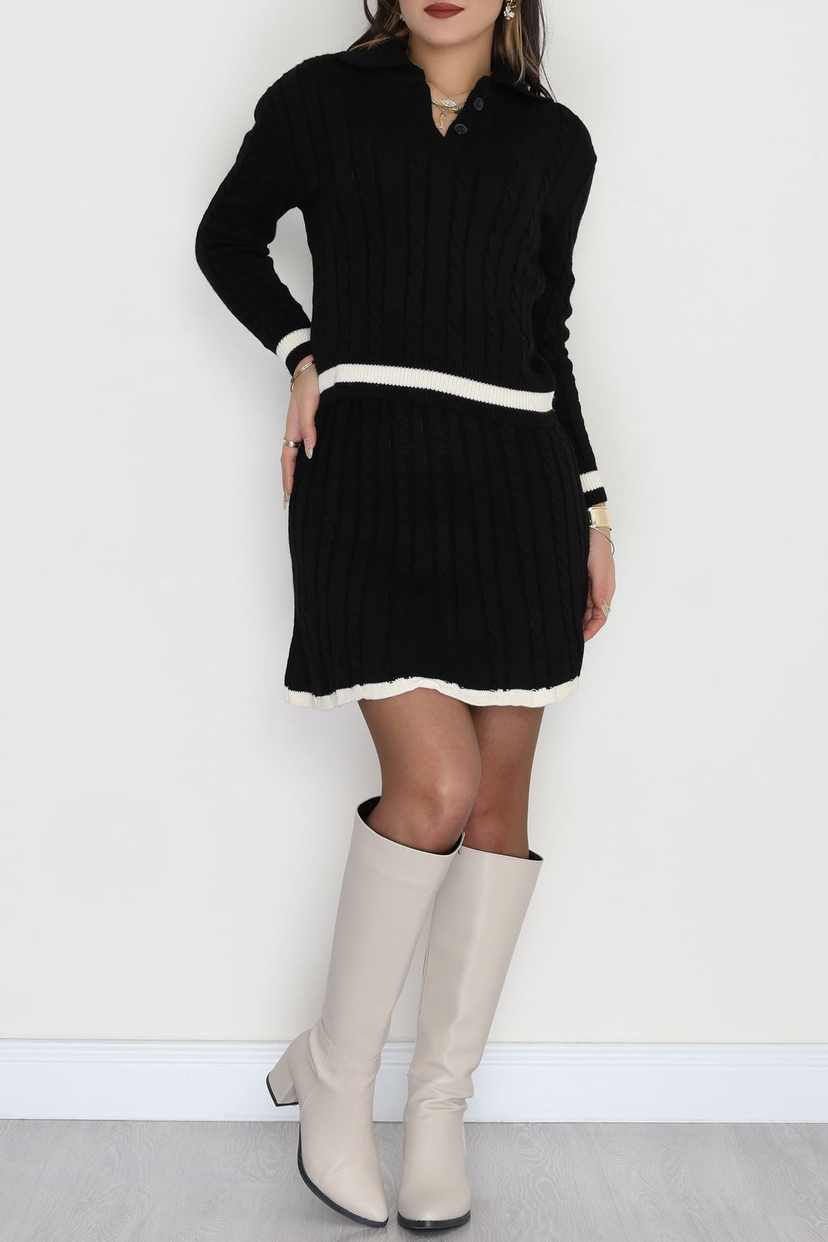 Gömlek Yaka Etekli Triko Takım Siyah - 2300.1247.